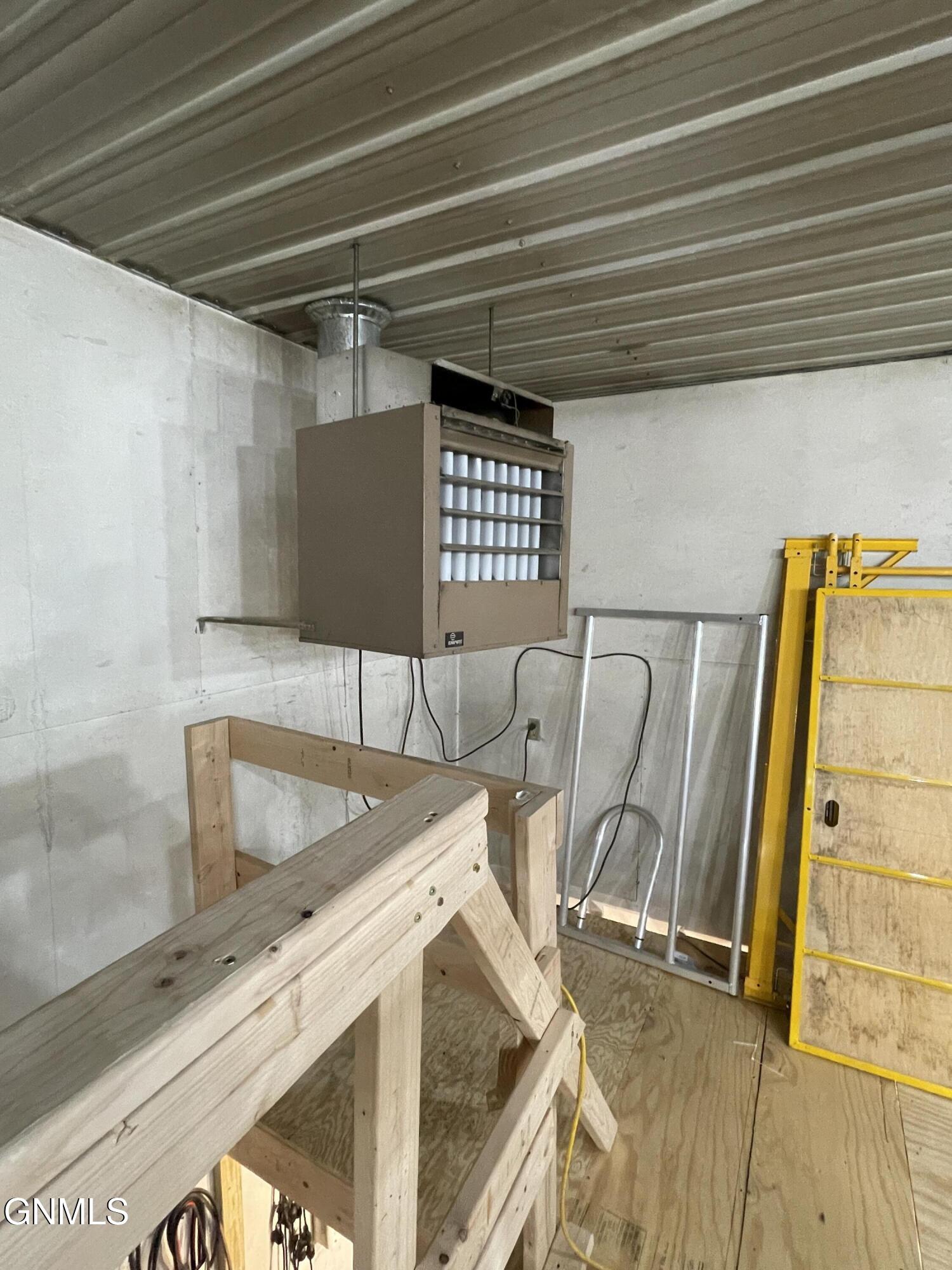 property viewer photo 47