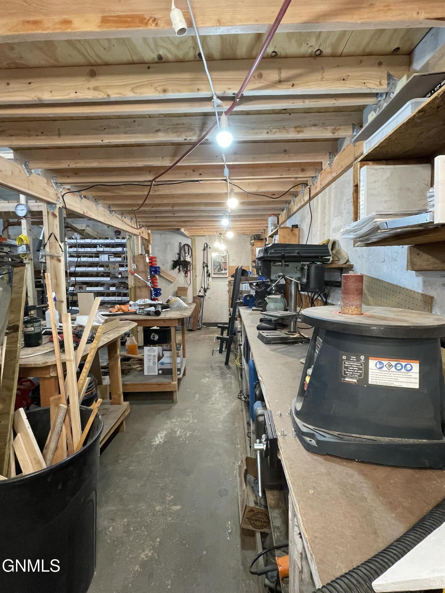 property viewer photo 49