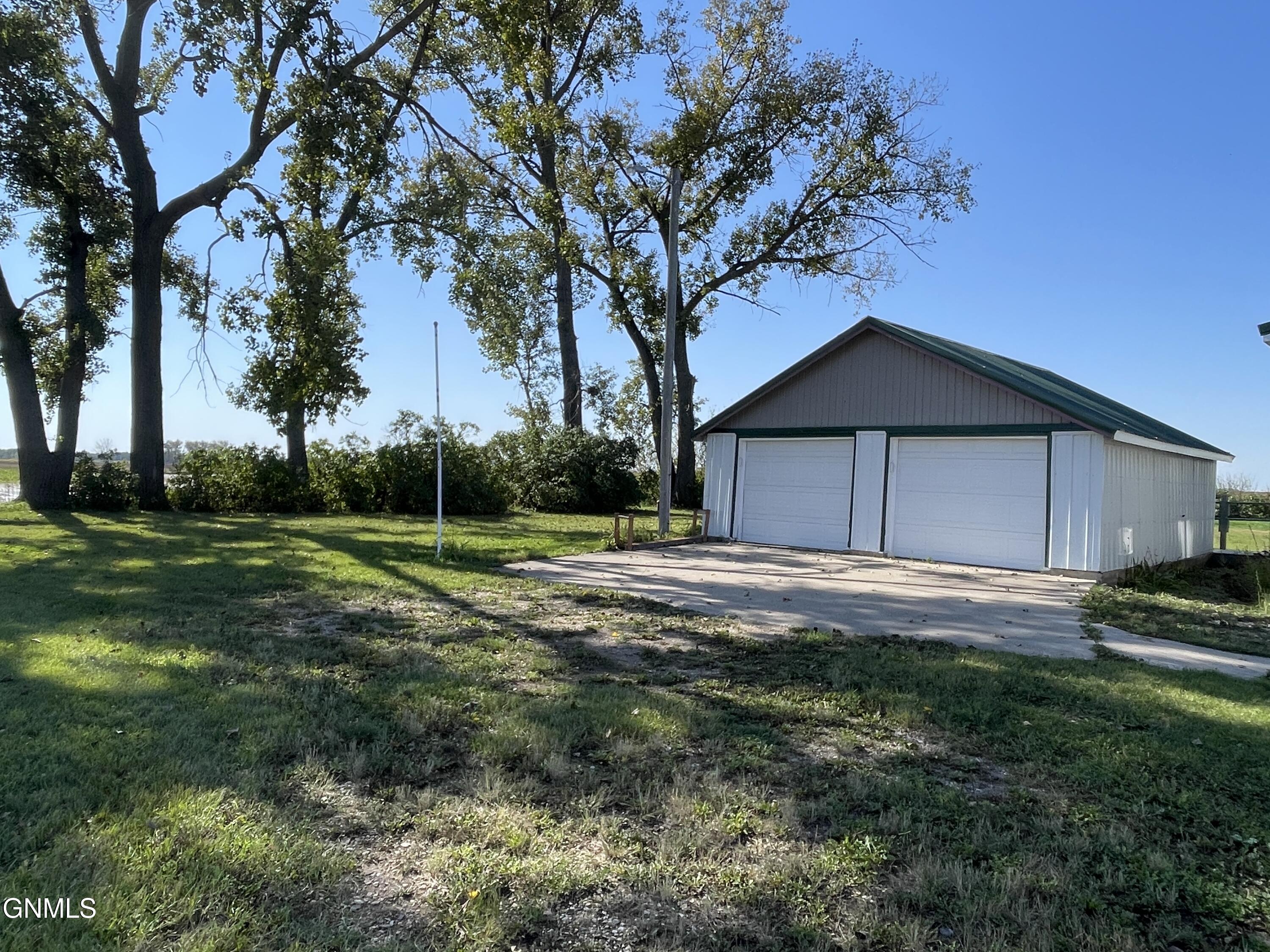 property viewer photo 54