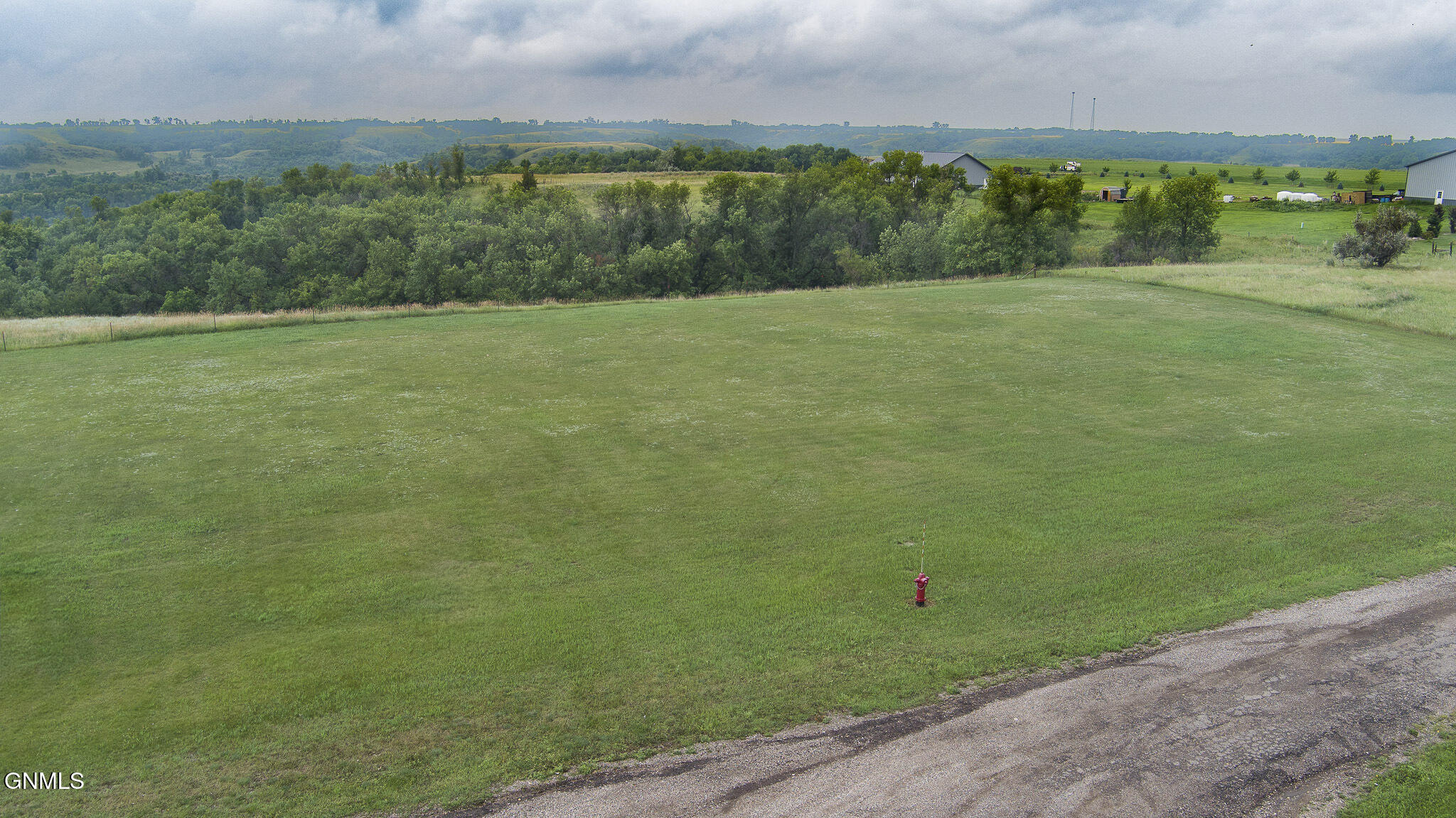 main property photo 6