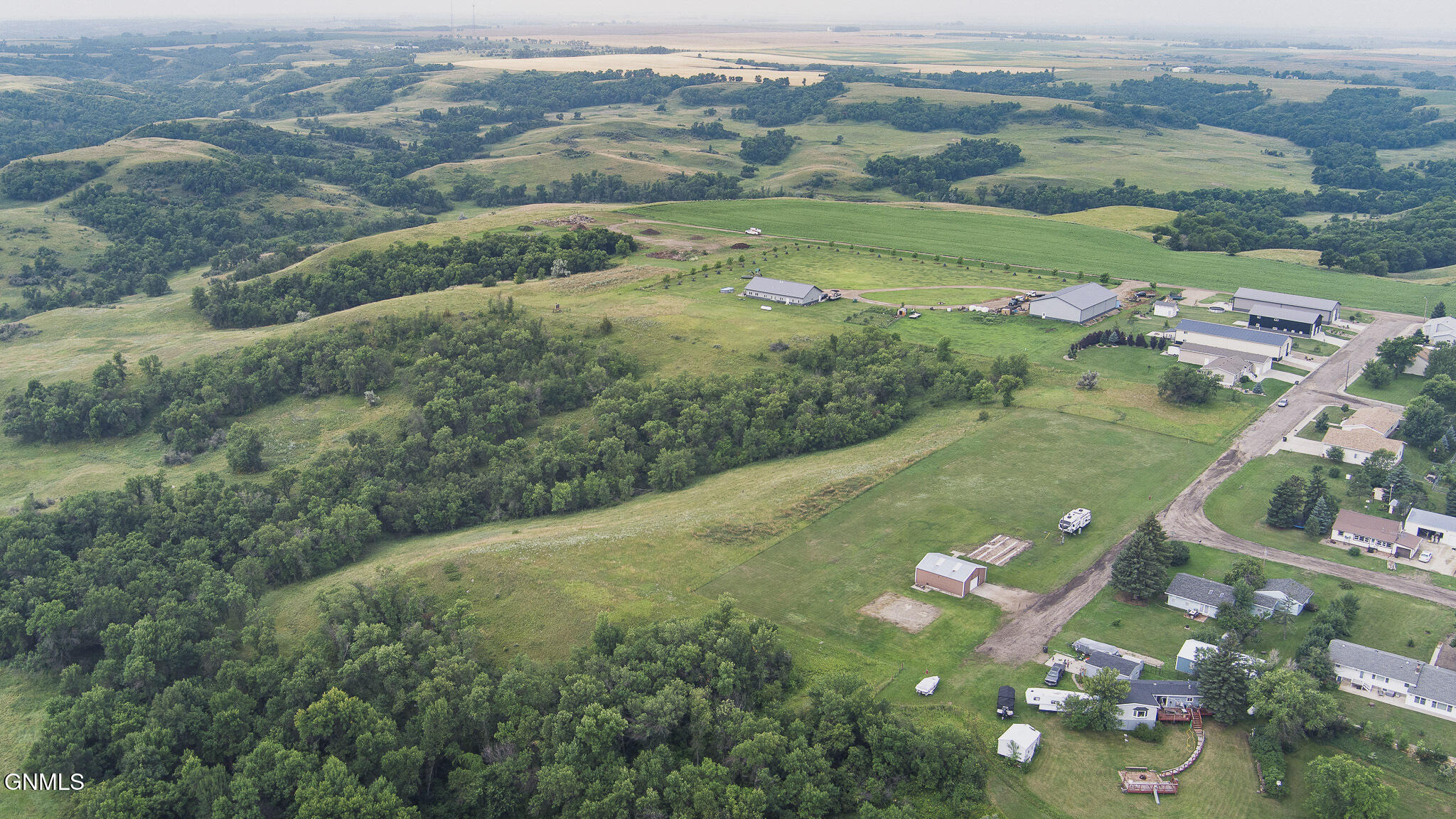 main property photo 8