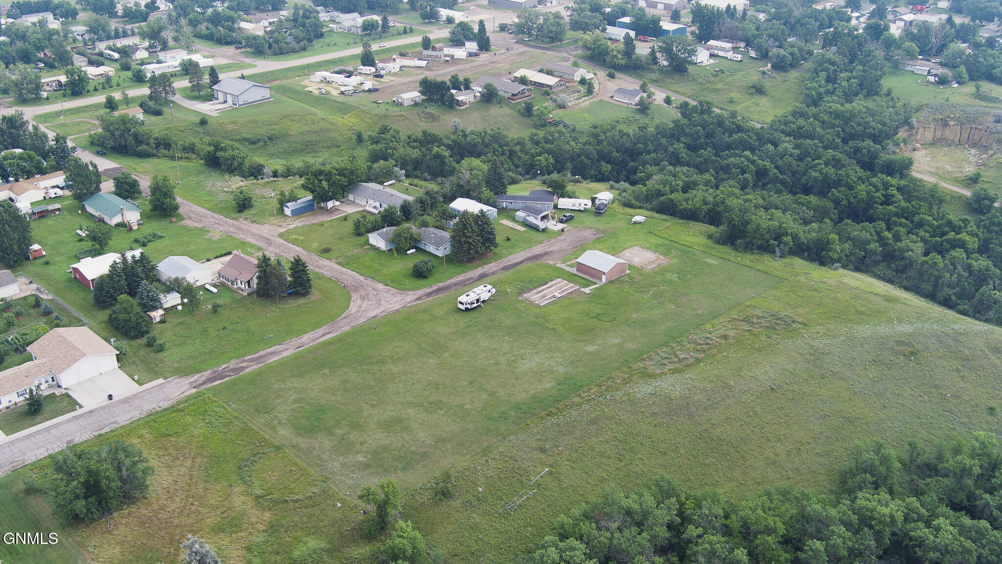 main property photo 9