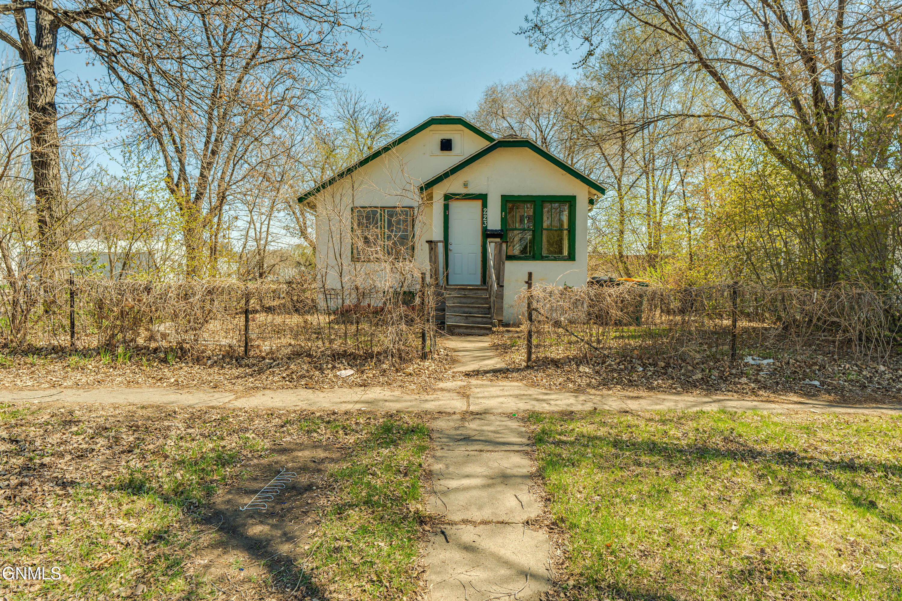 main property photo 1