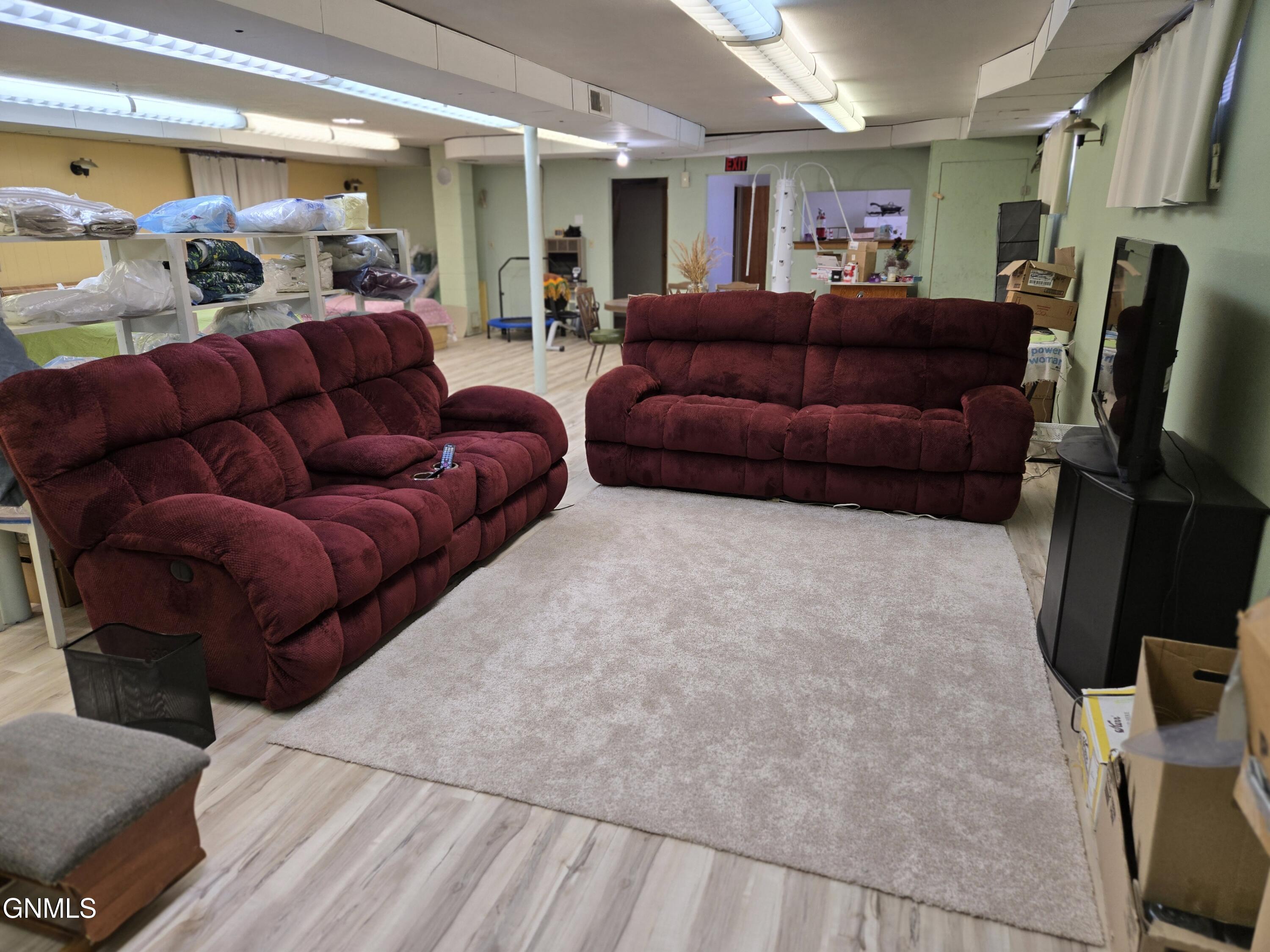 property viewer photo 23