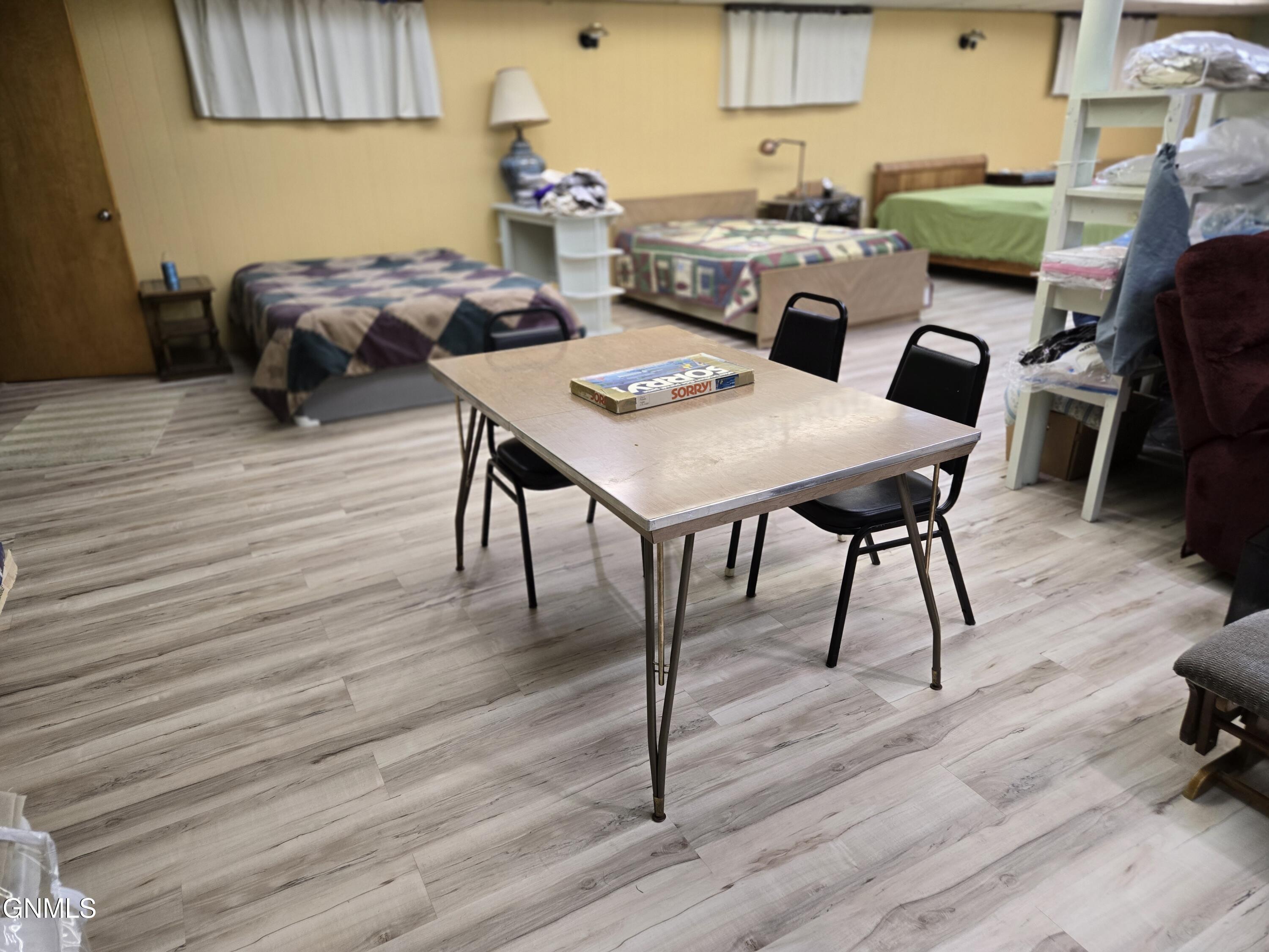 property viewer photo 26