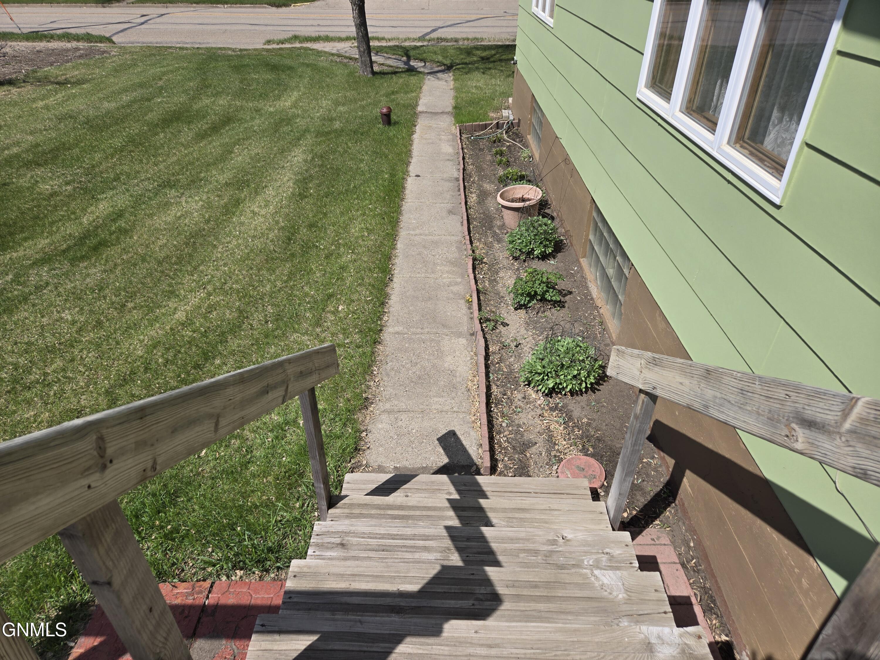 property viewer photo 38