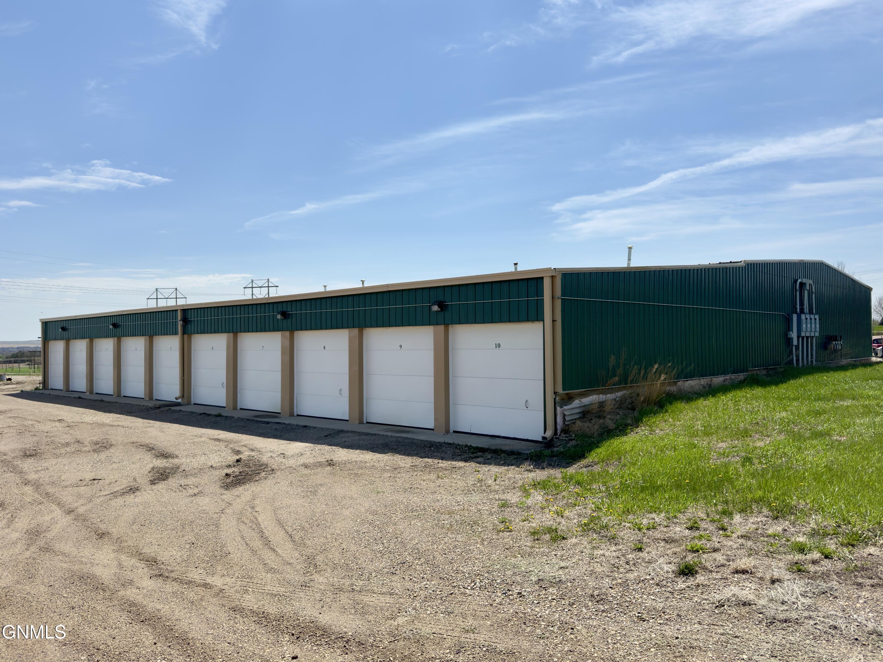 main property photo 4