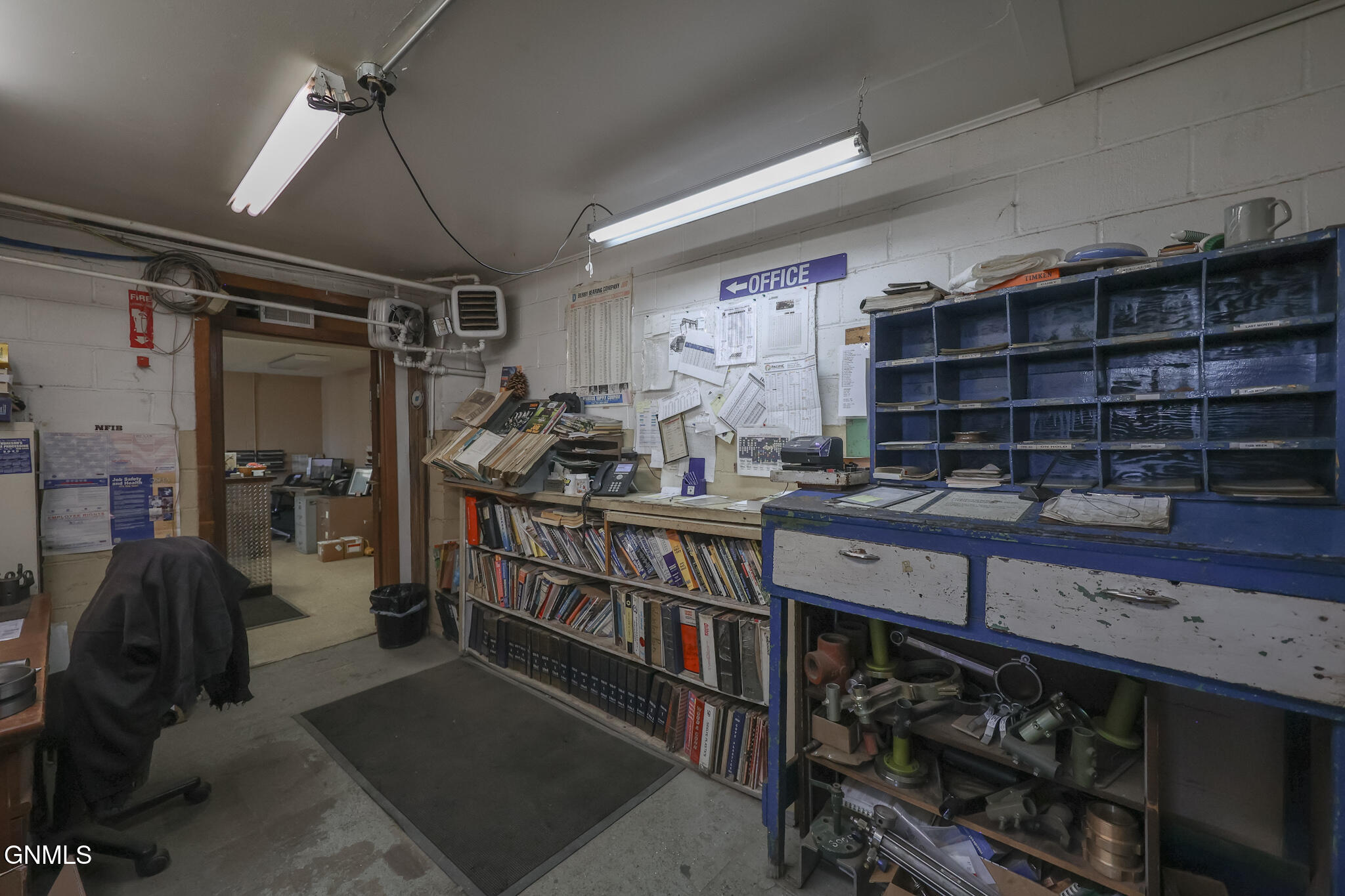 main property photo 9