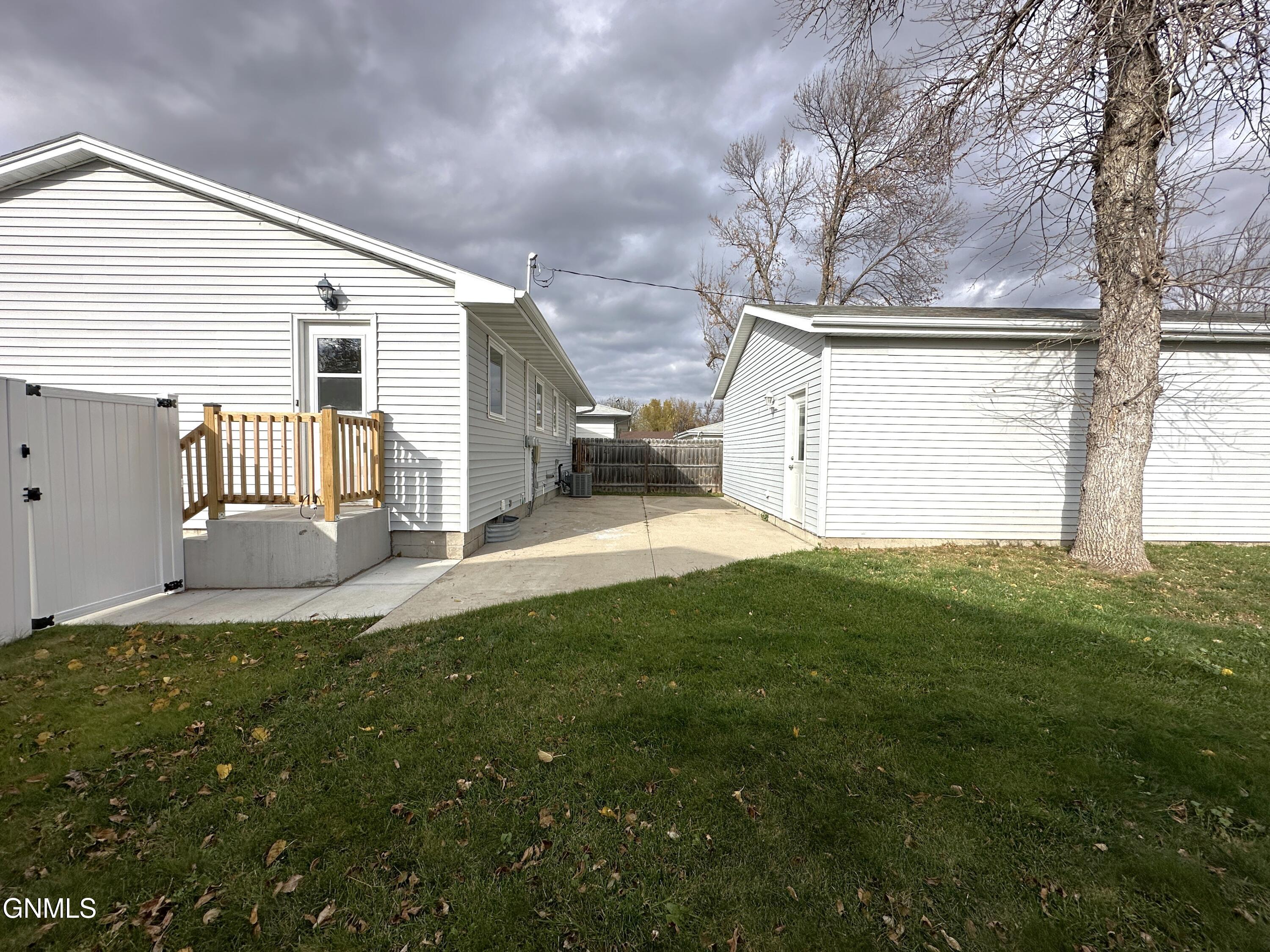 property viewer photo 1