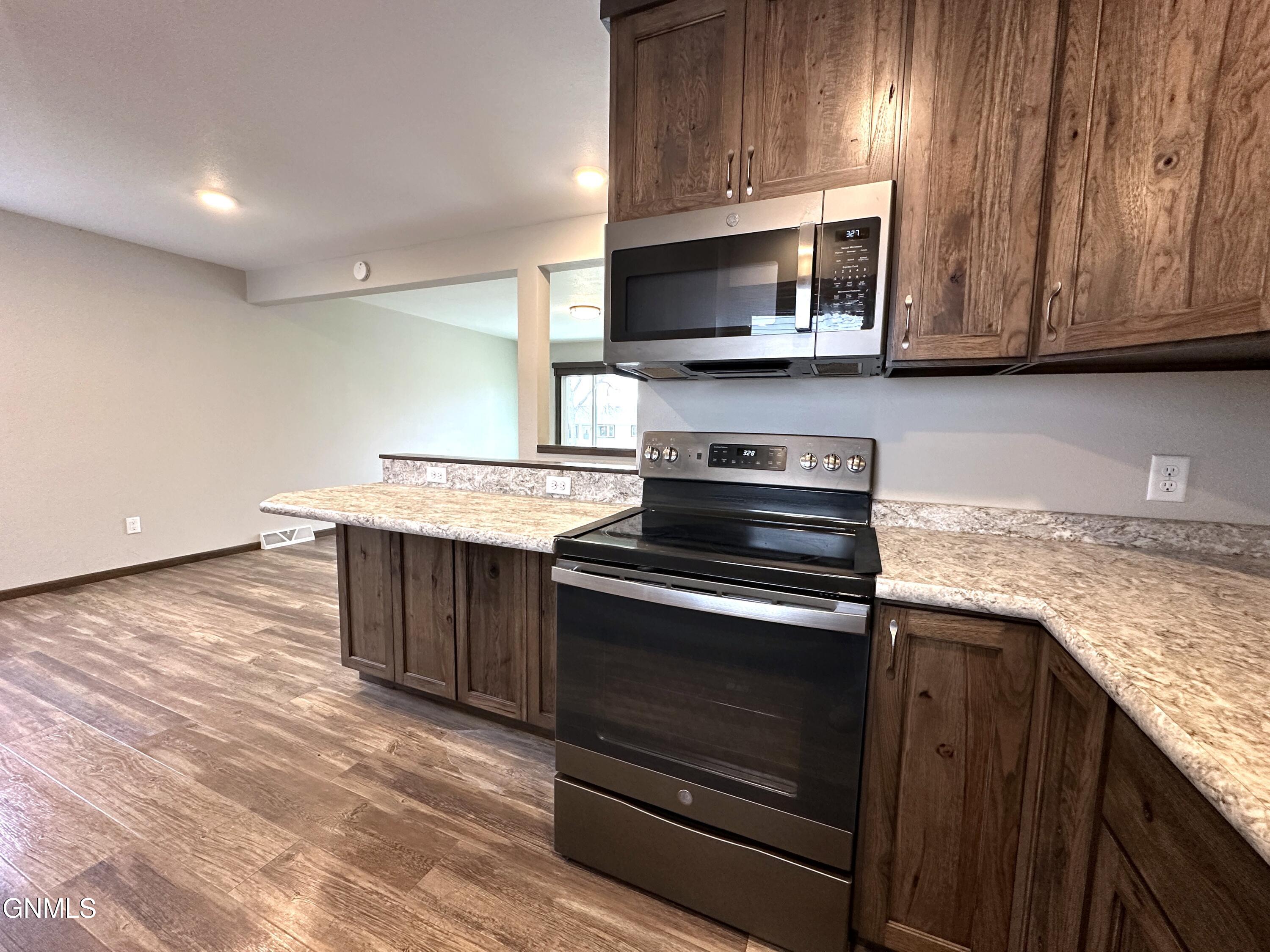 property viewer photo 10