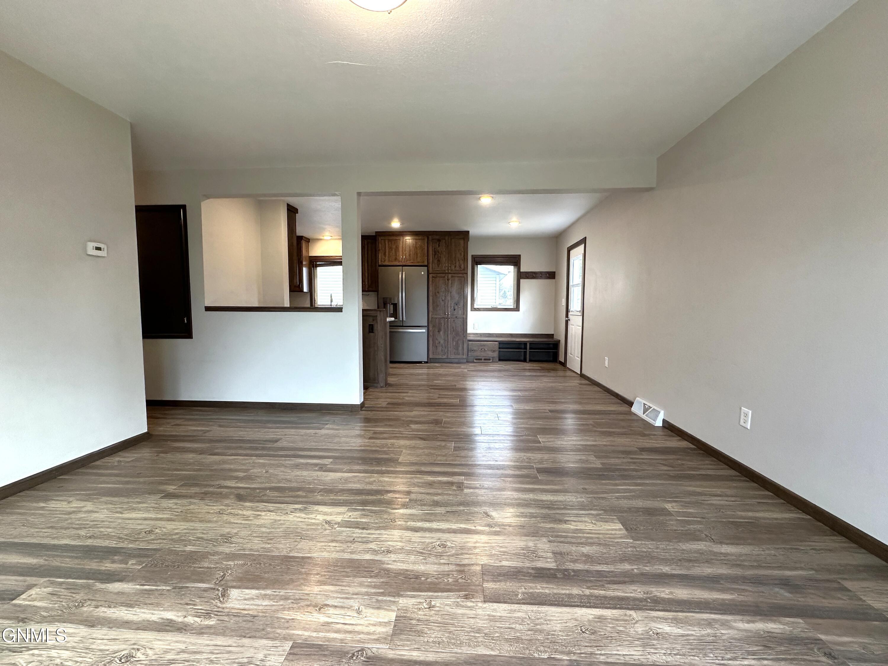 property viewer photo 11