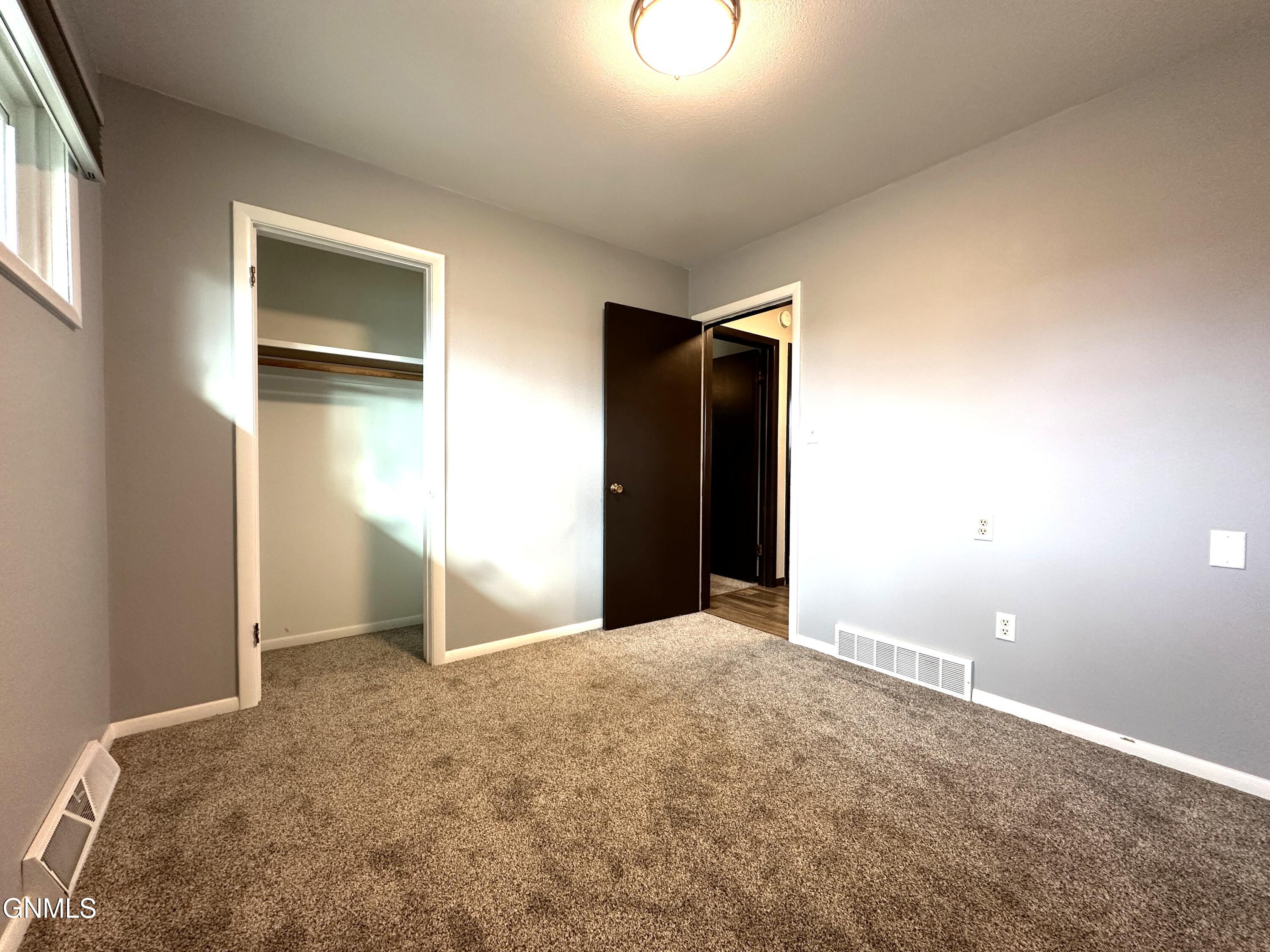 property viewer photo 14