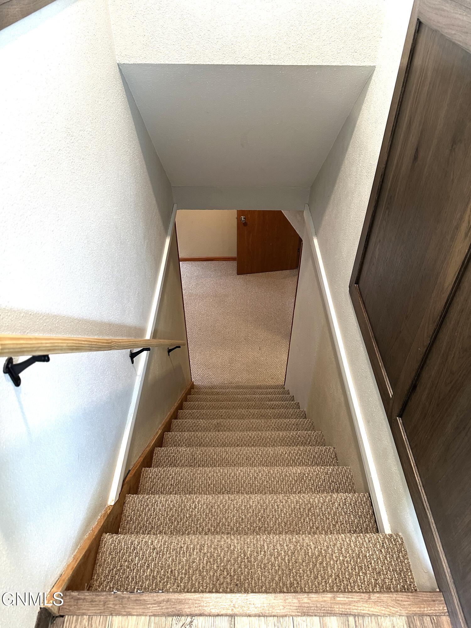 property viewer photo 20