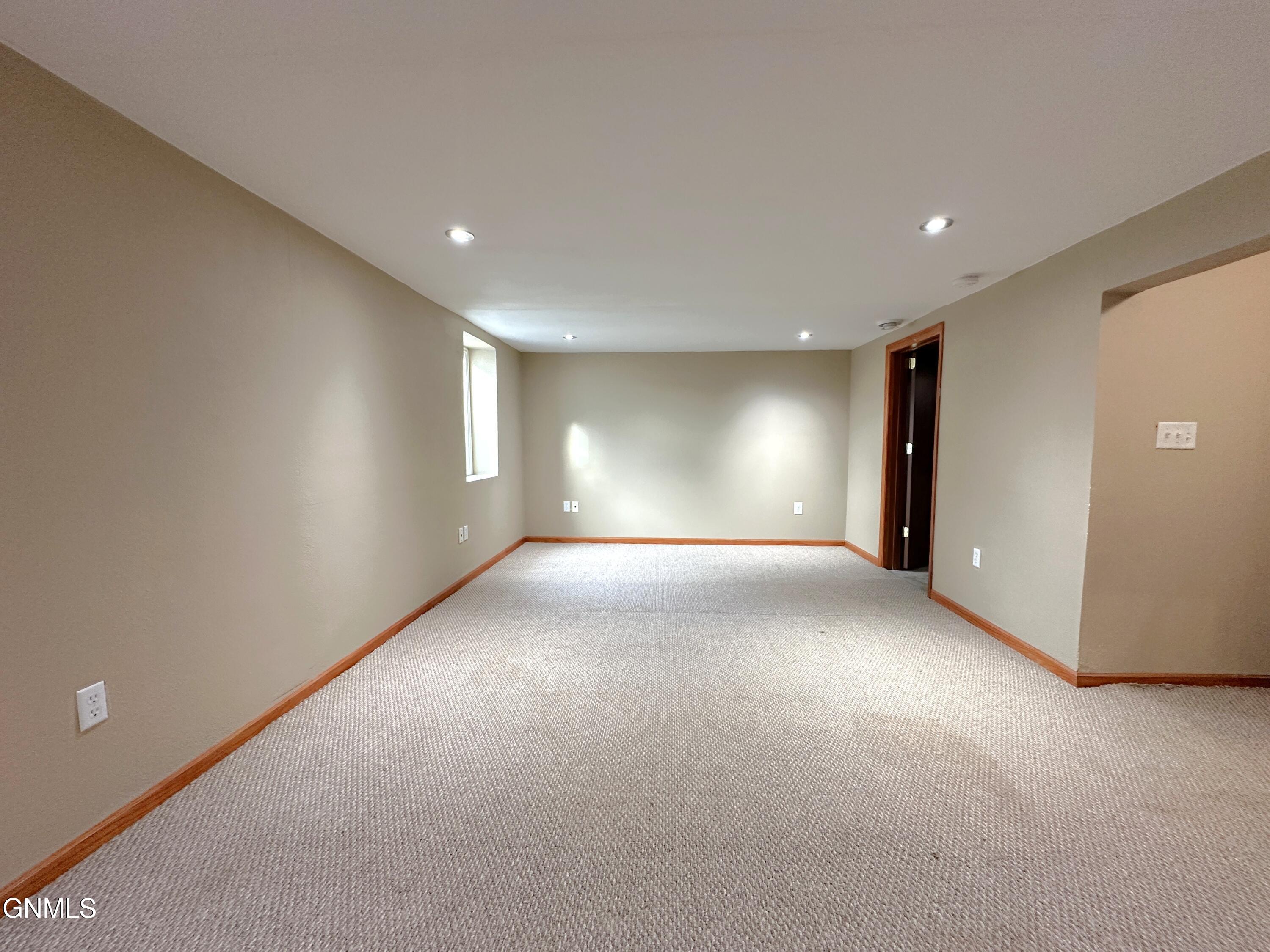 property viewer photo 21