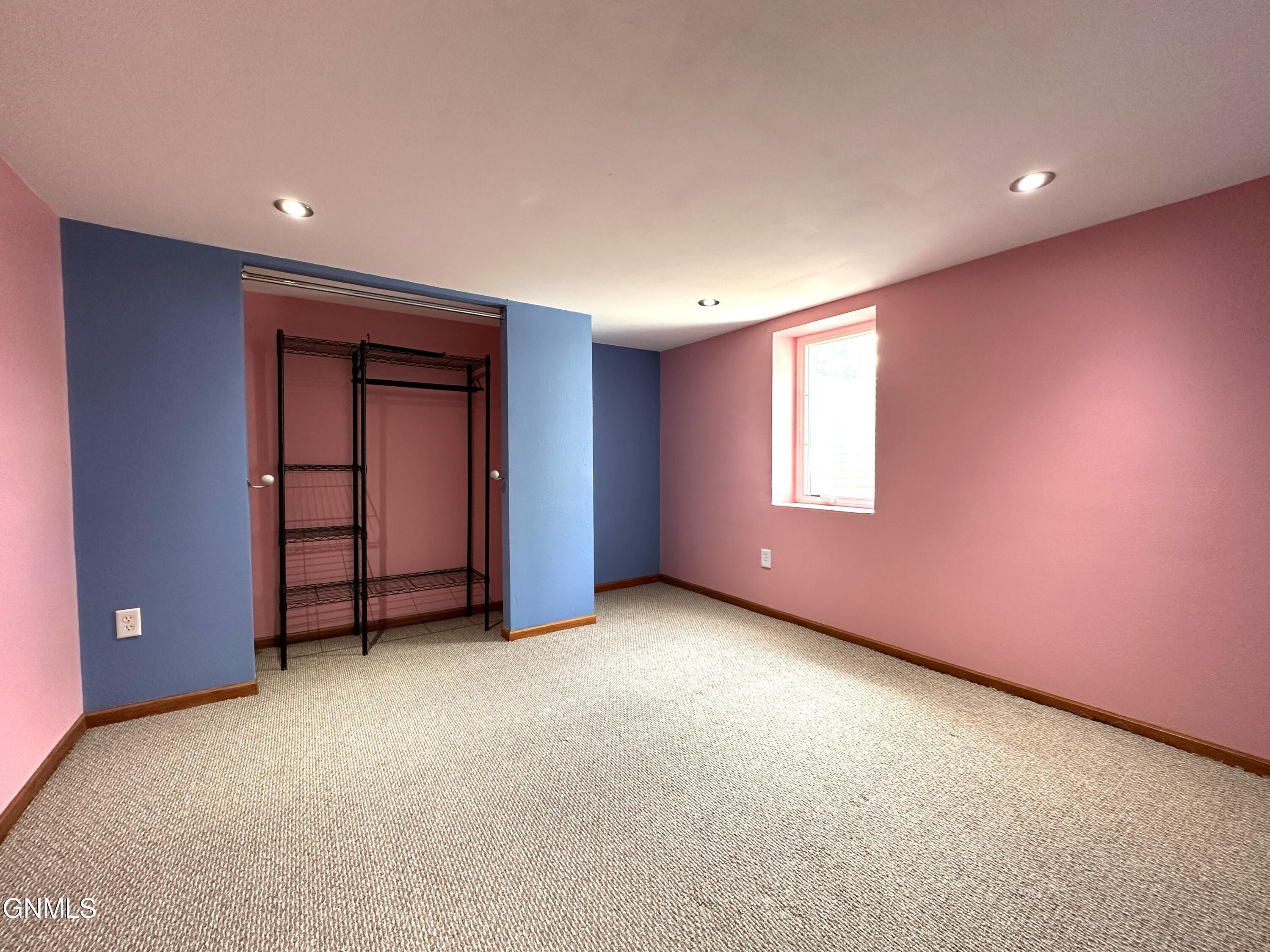 property viewer photo 22