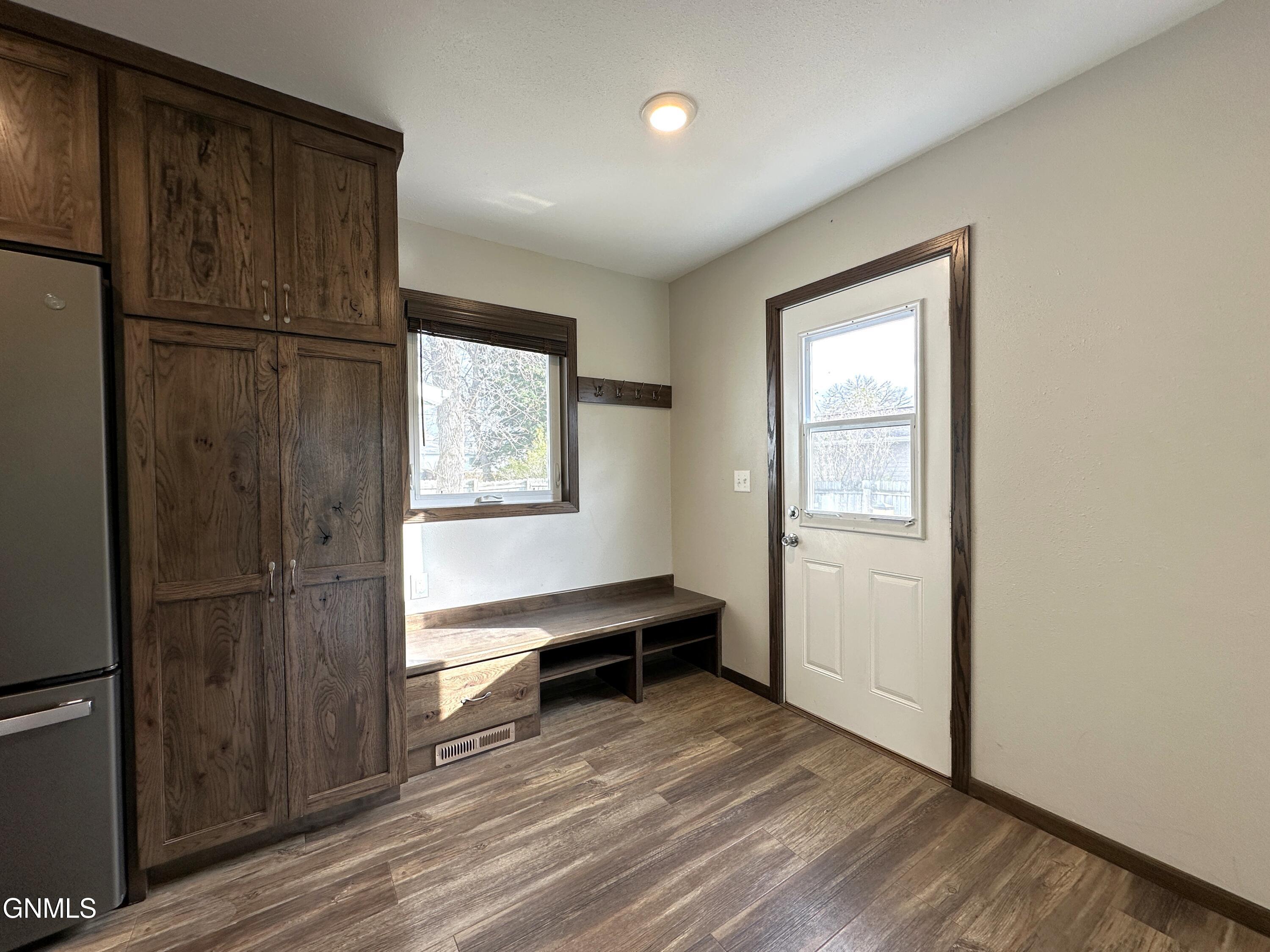 property viewer photo 7