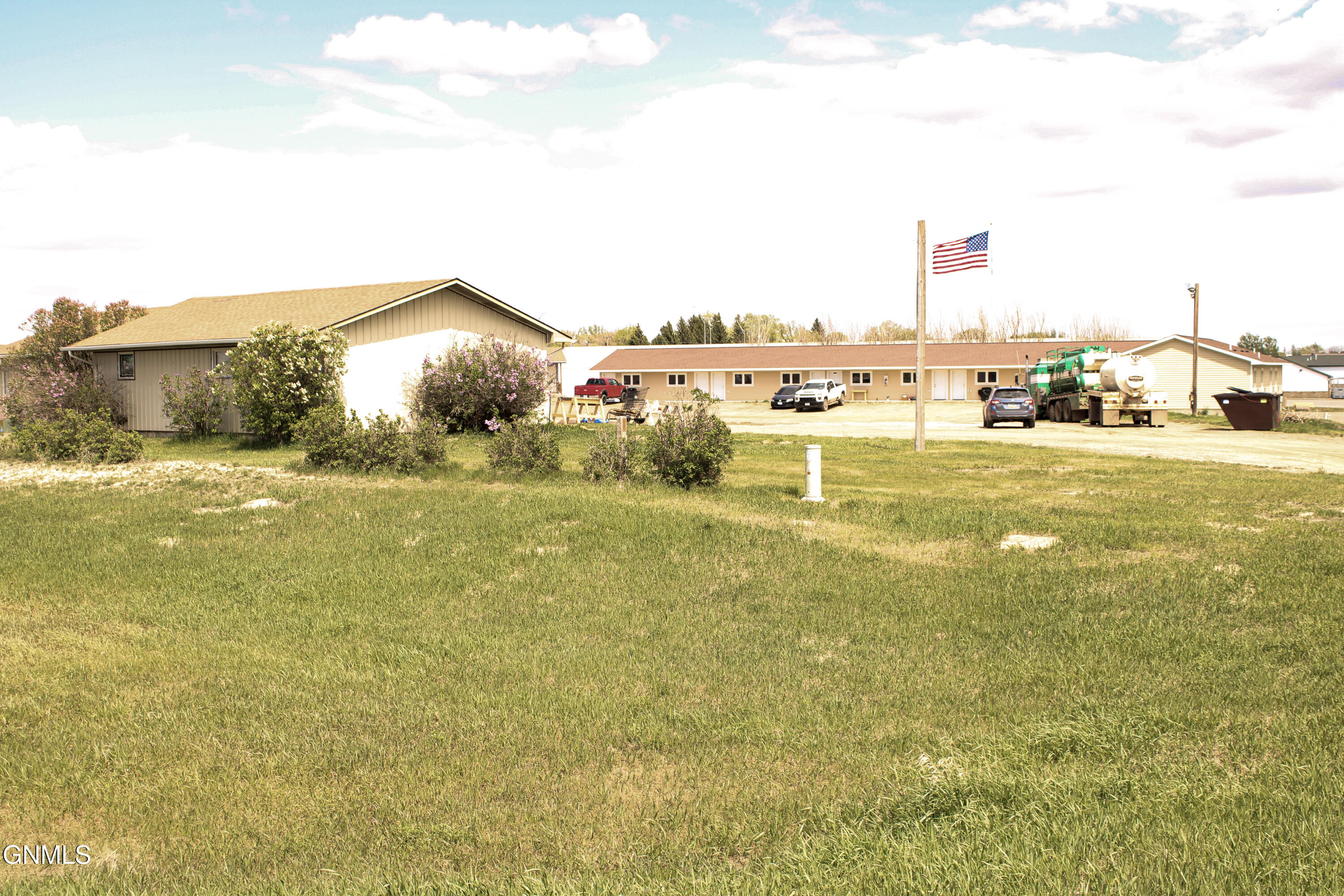 main property photo 83