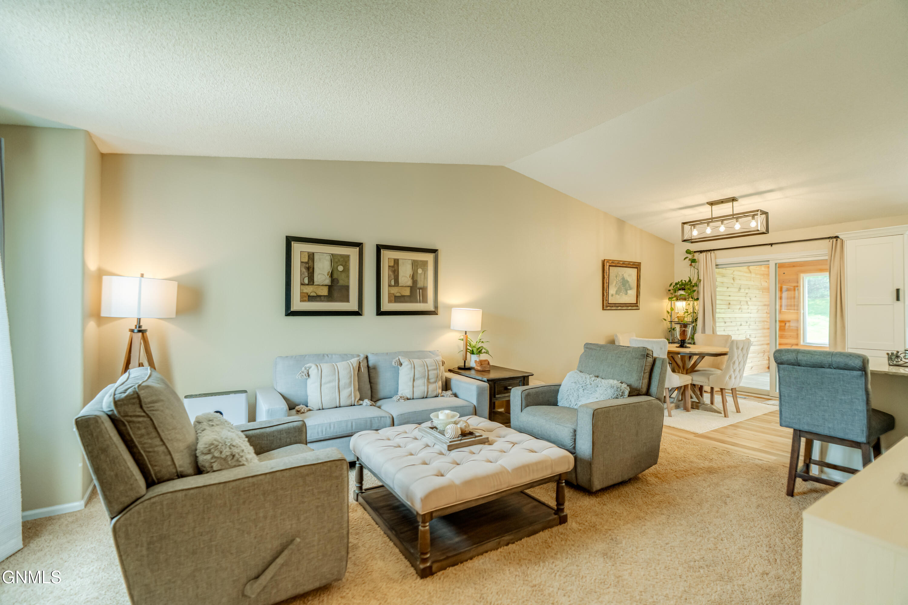 property viewer photo 11