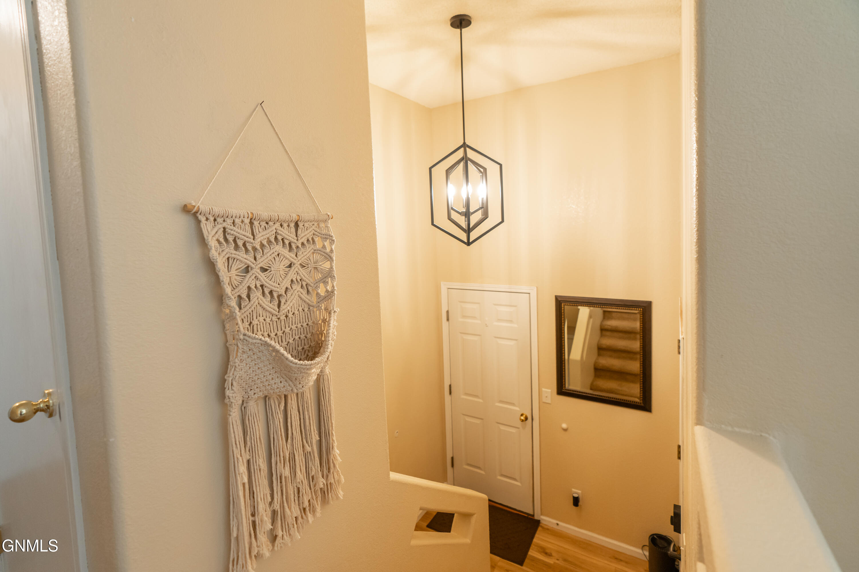 property viewer photo 20