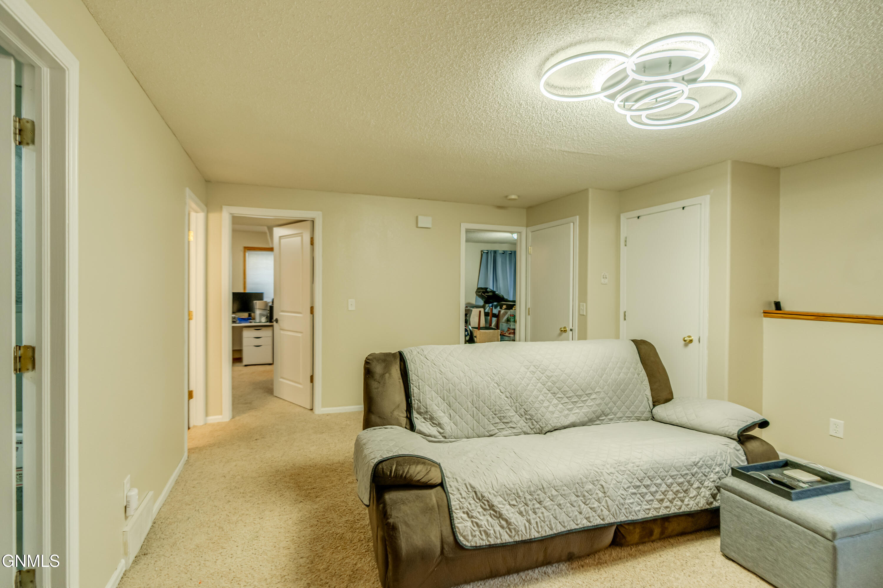 property viewer photo 23