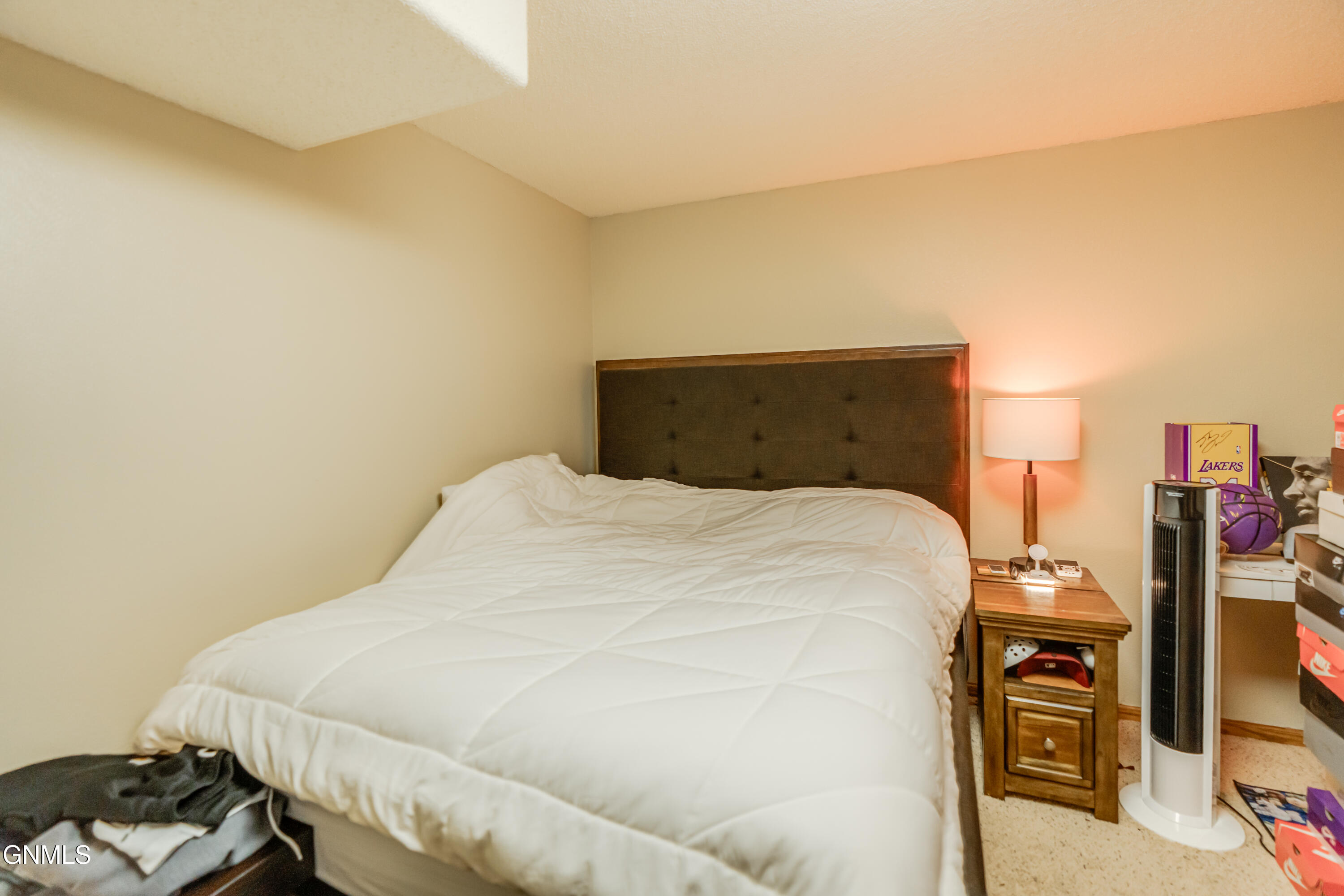 property viewer photo 31