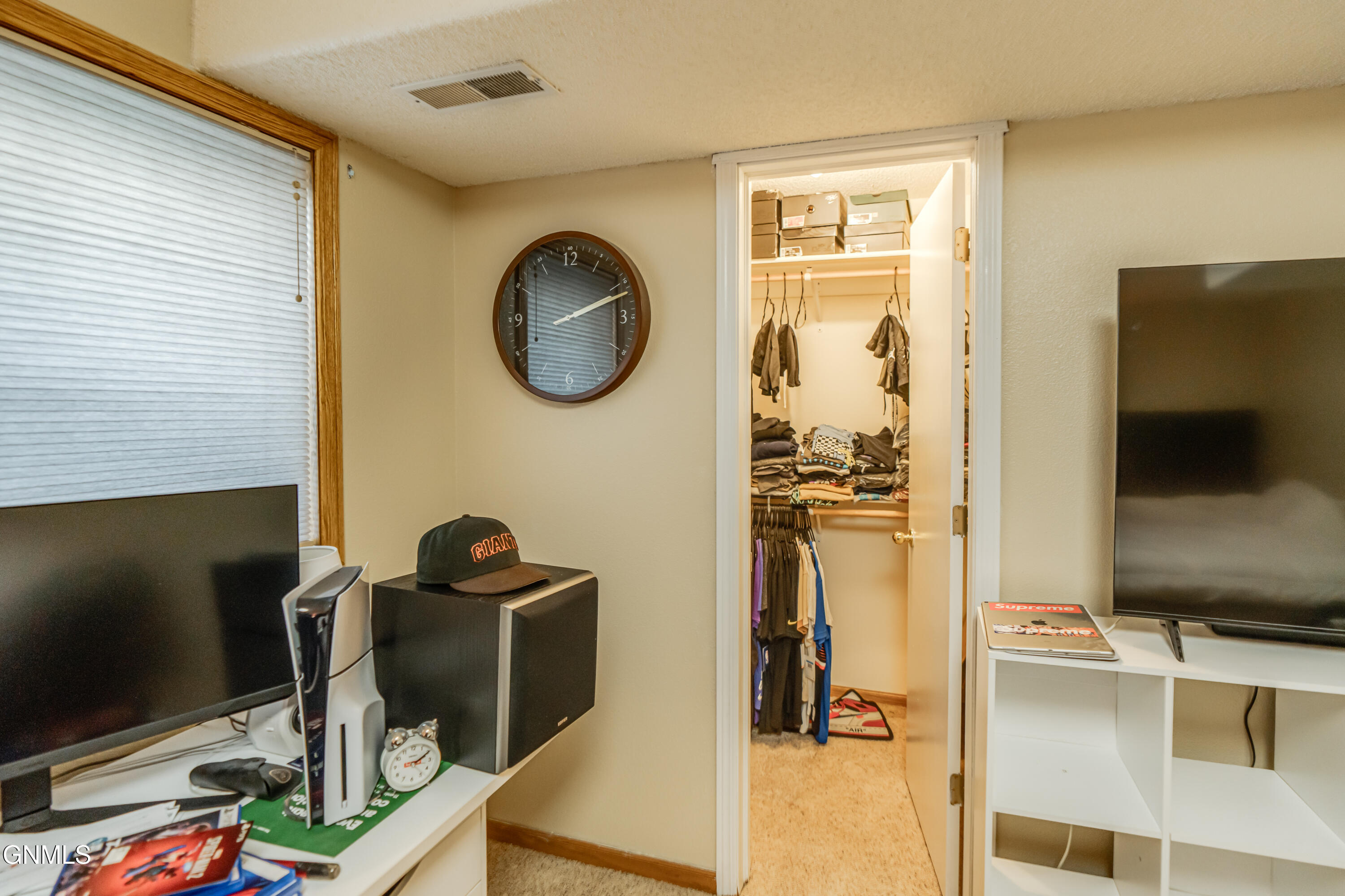 property viewer photo 32