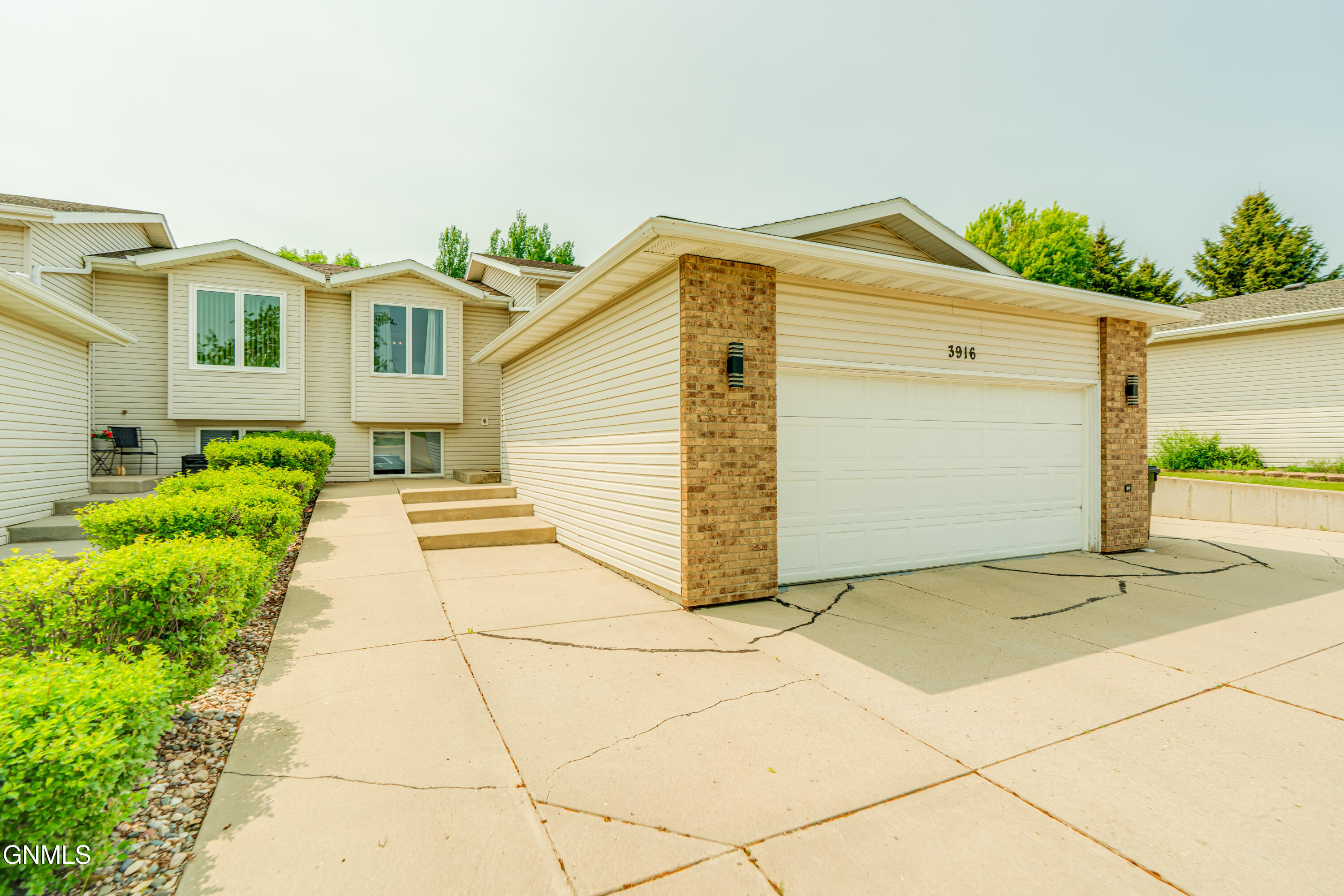 property viewer photo 38