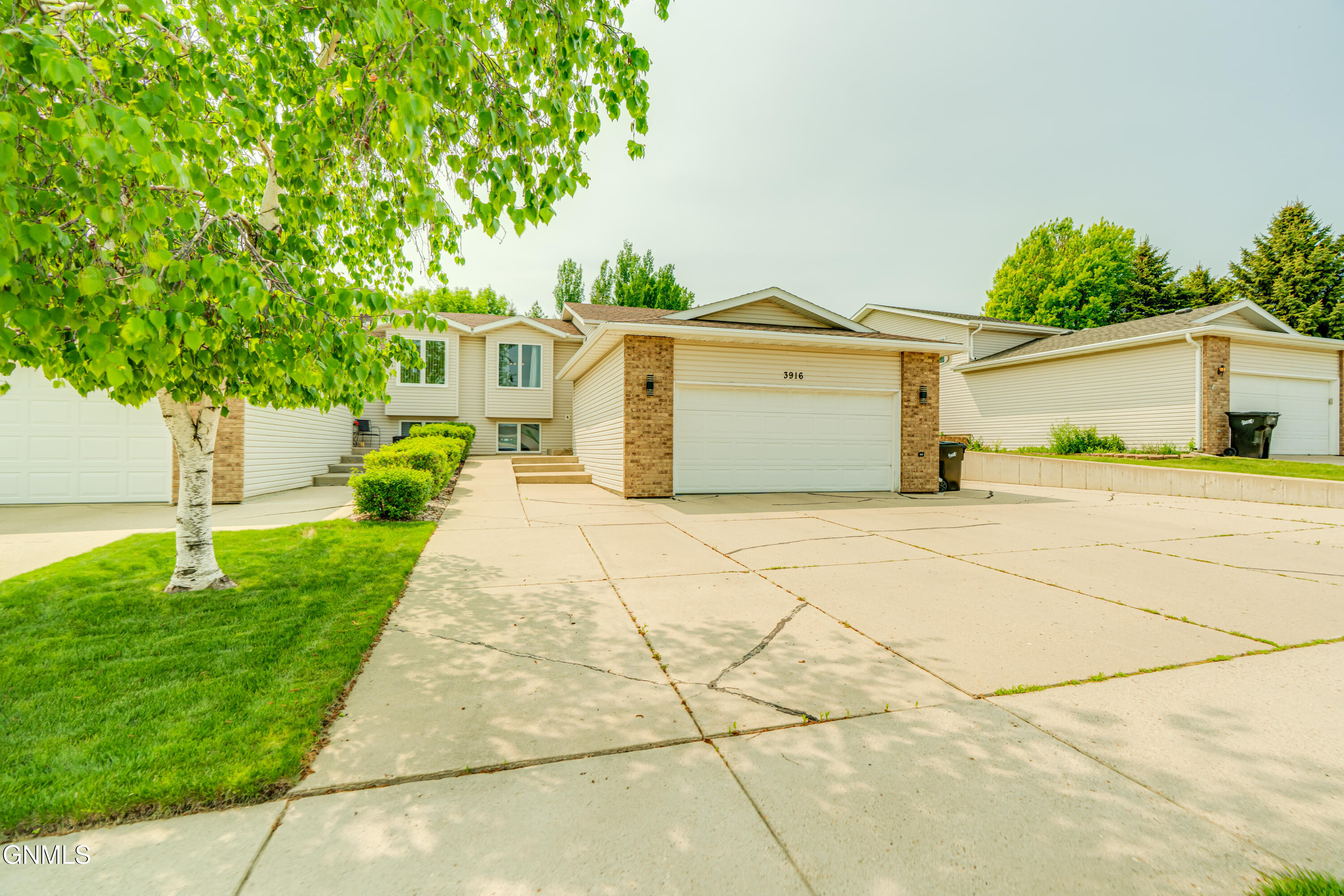 property viewer photo 41