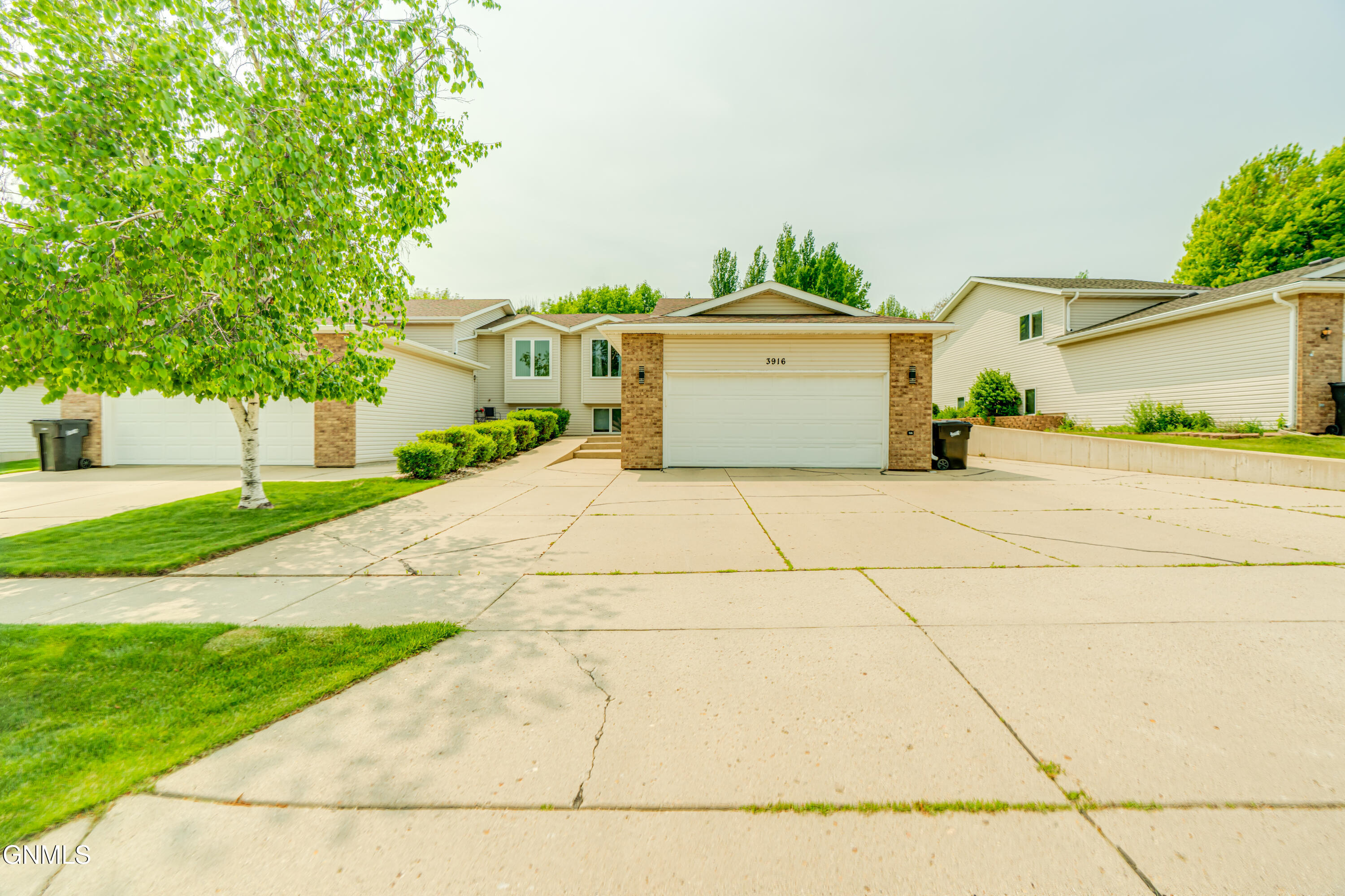 property viewer photo 43
