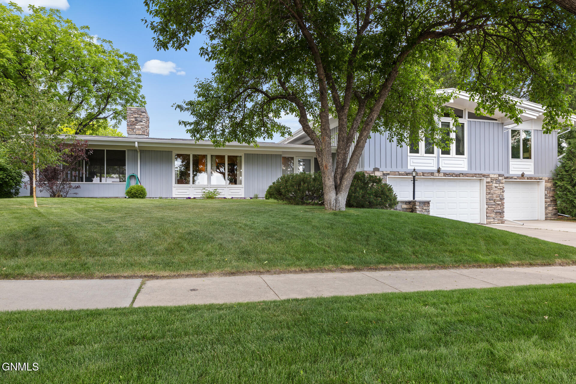 main property photo 0