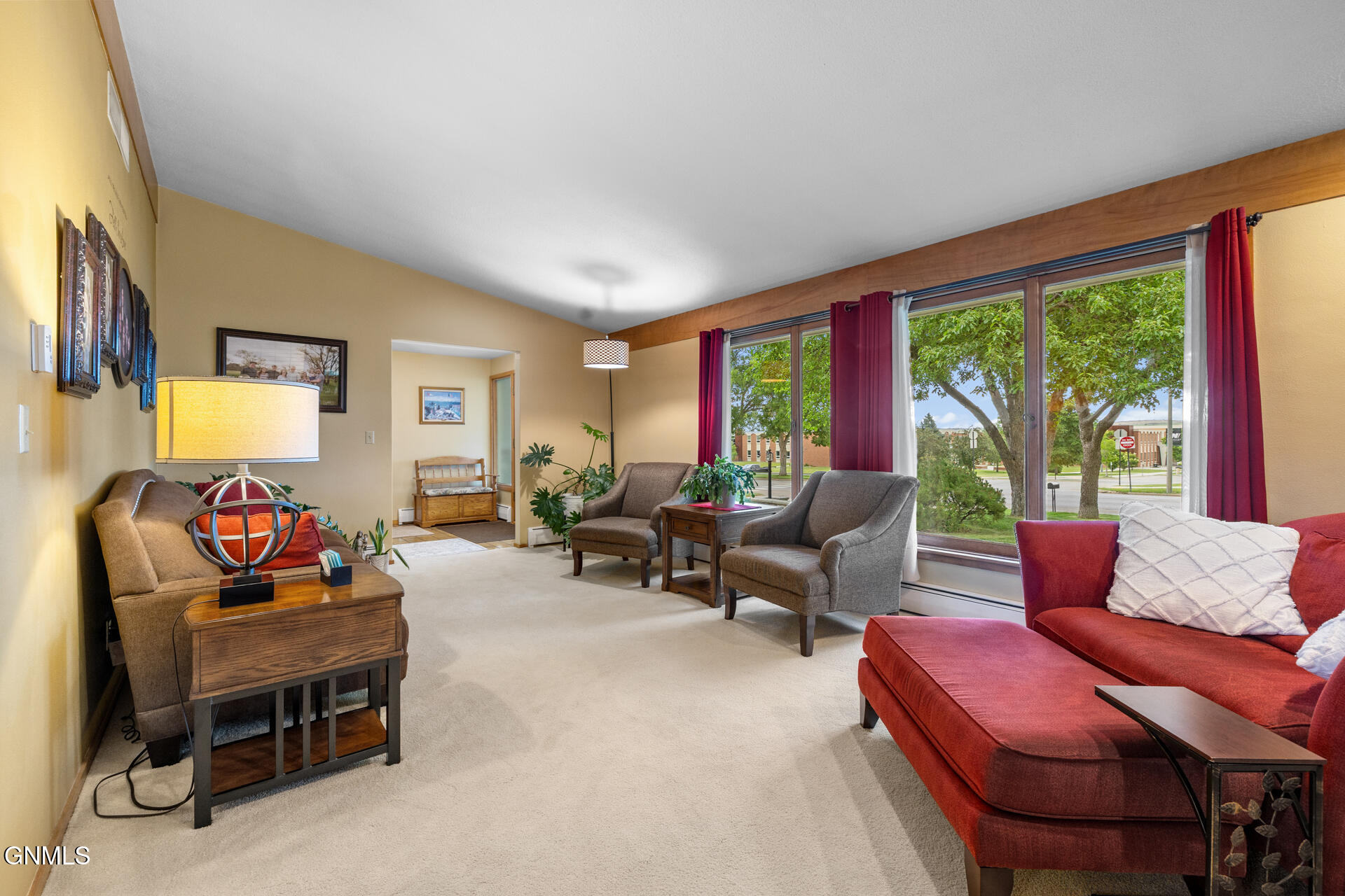 property viewer photo 11
