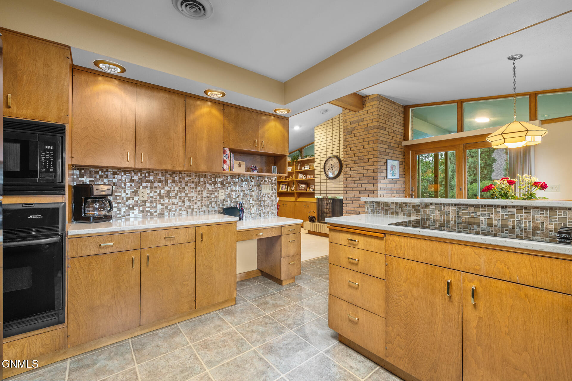 property viewer photo 18