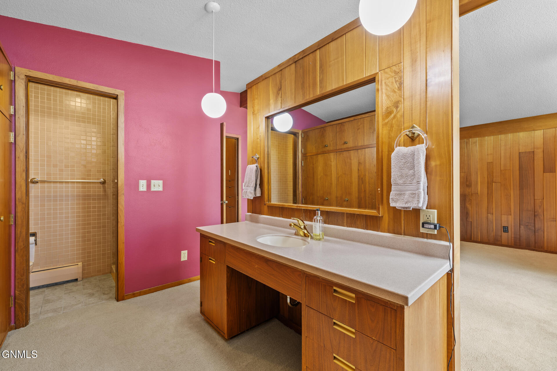property viewer photo 36