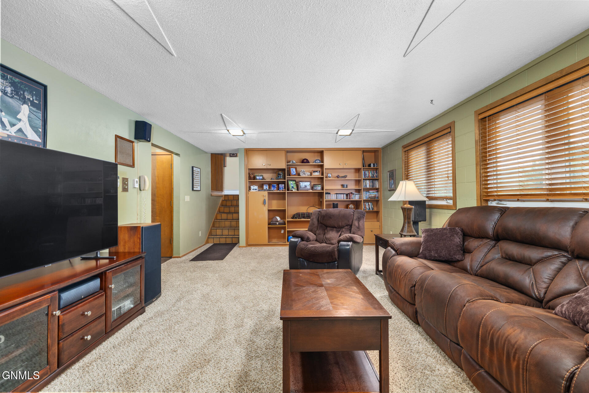 property viewer photo 41