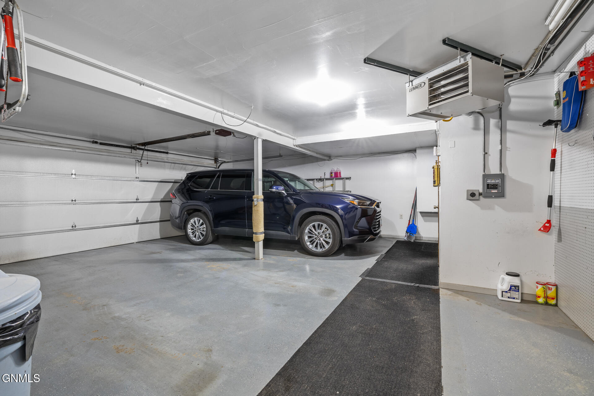 property viewer photo 49