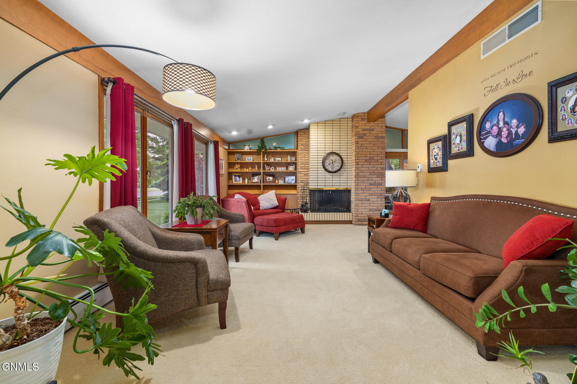 property viewer photo 9