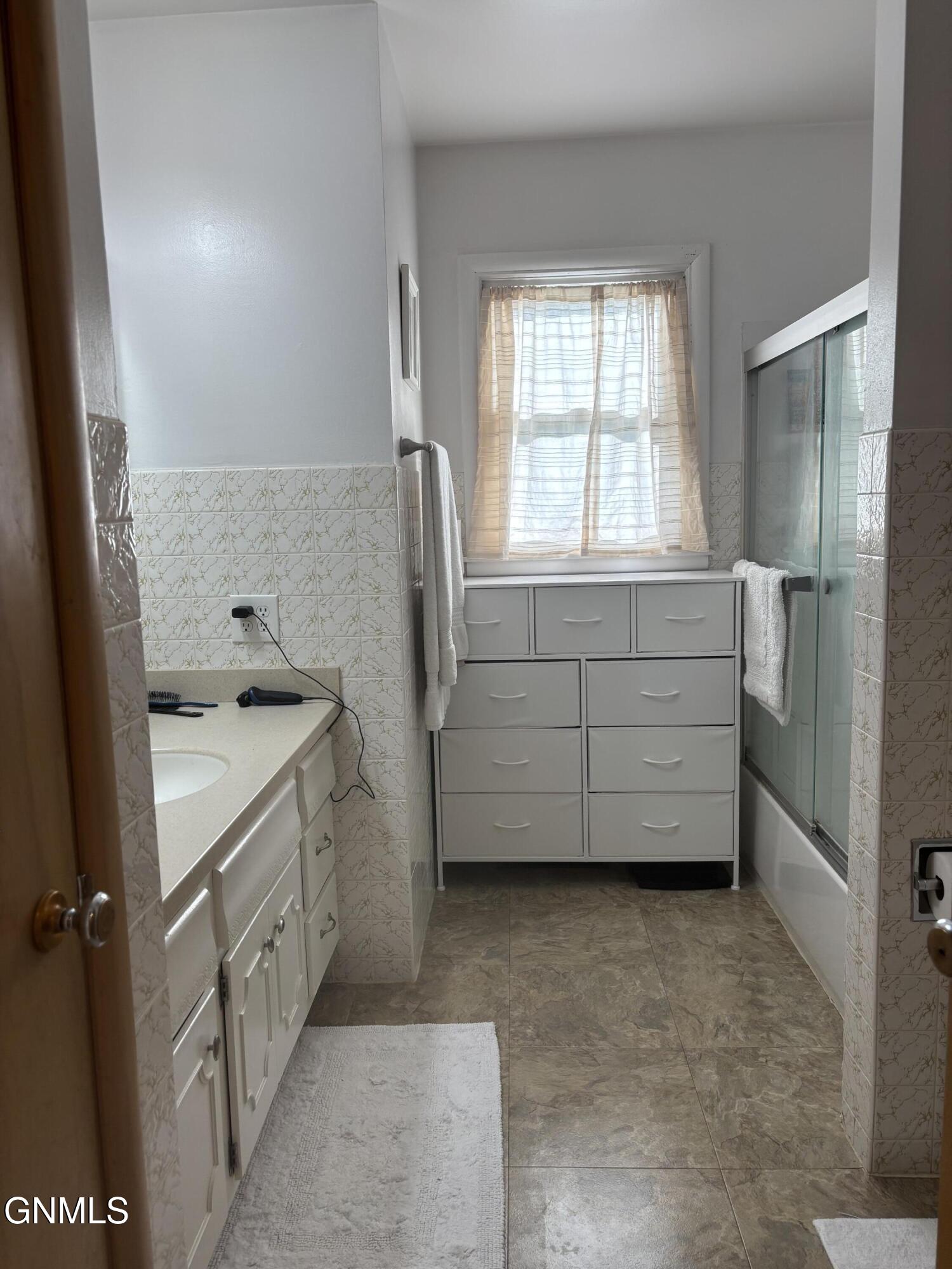 property viewer photo 11