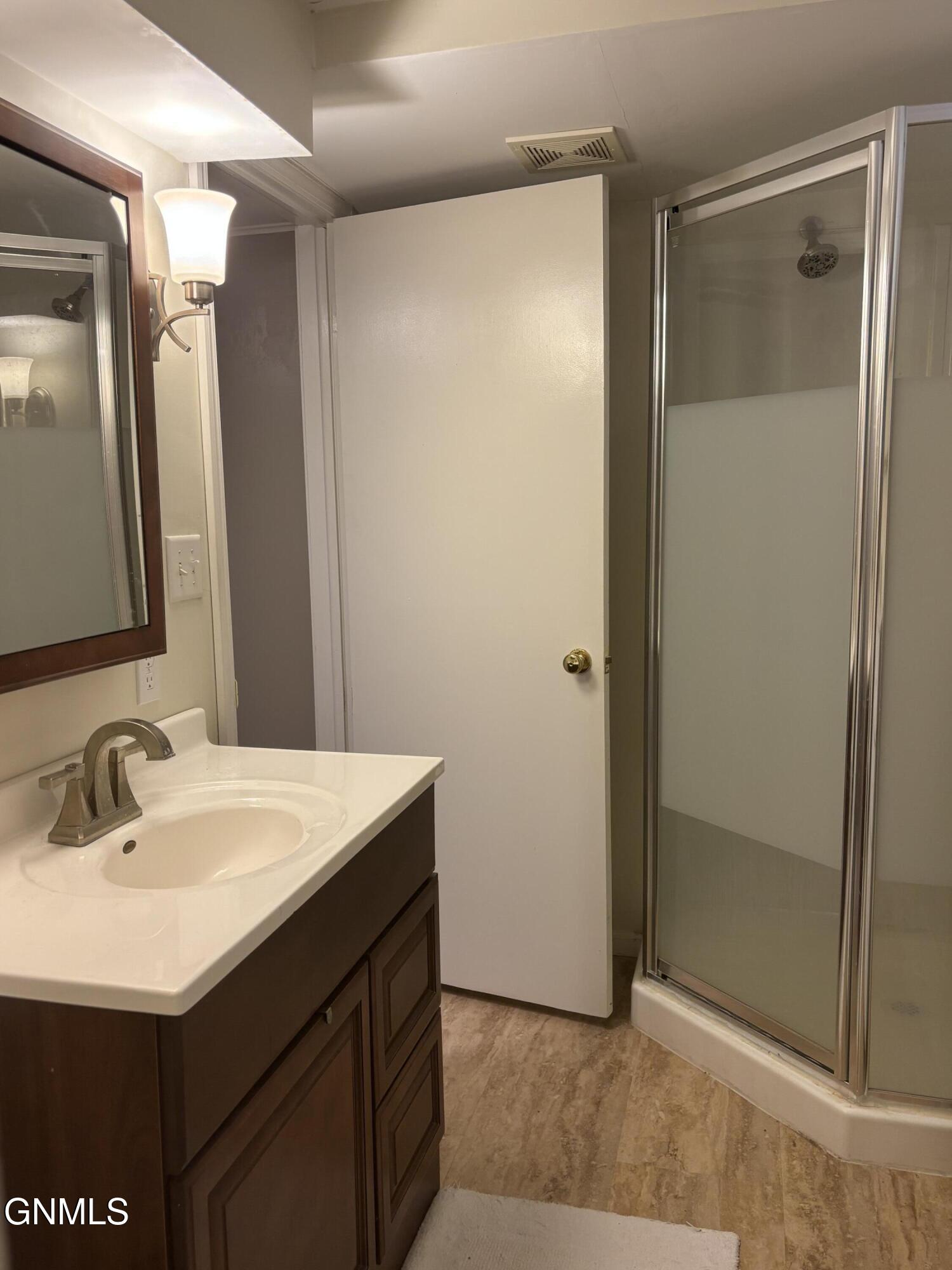 property viewer photo 17