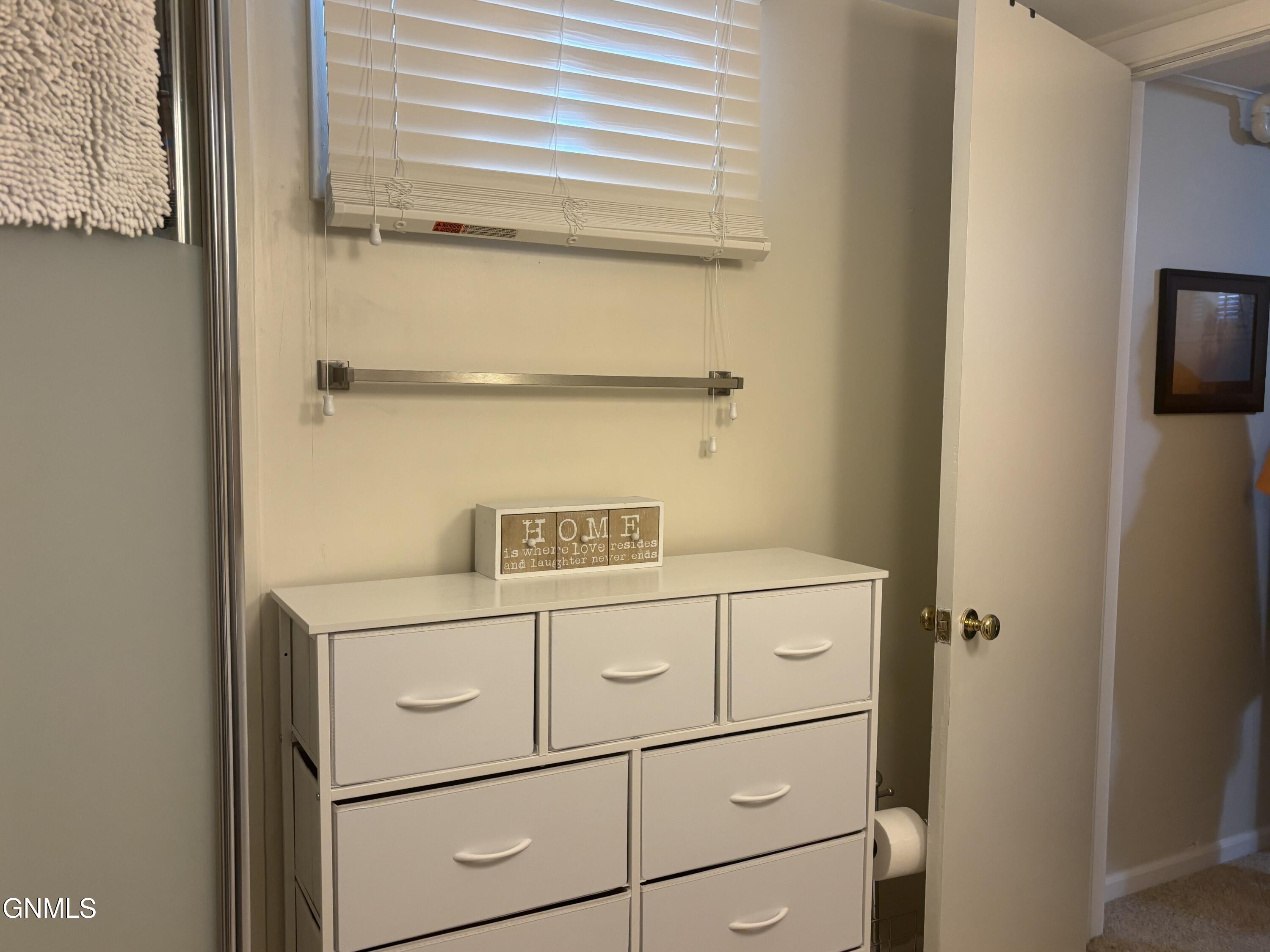 property viewer photo 19