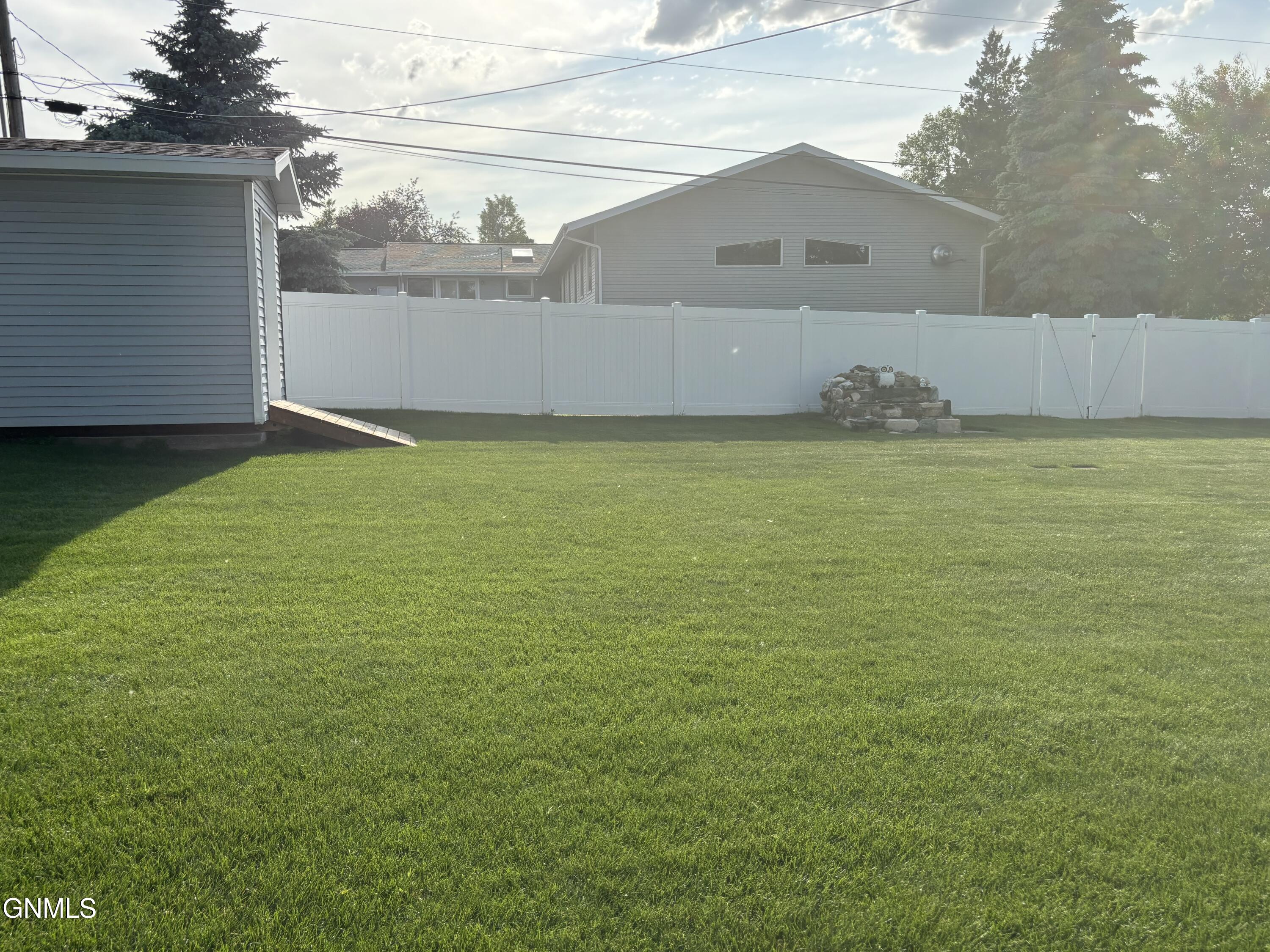 property viewer photo 26