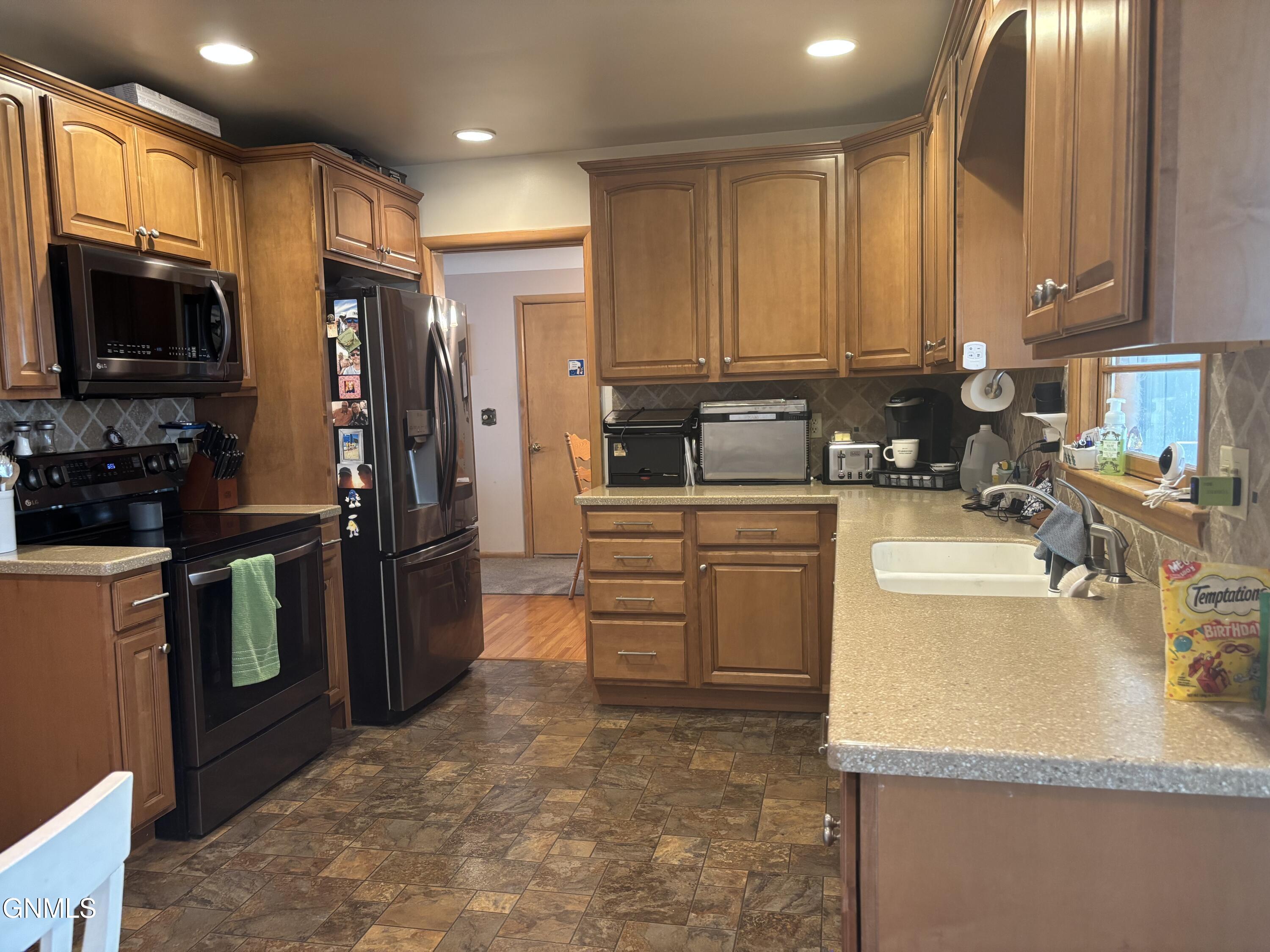 property viewer photo 5
