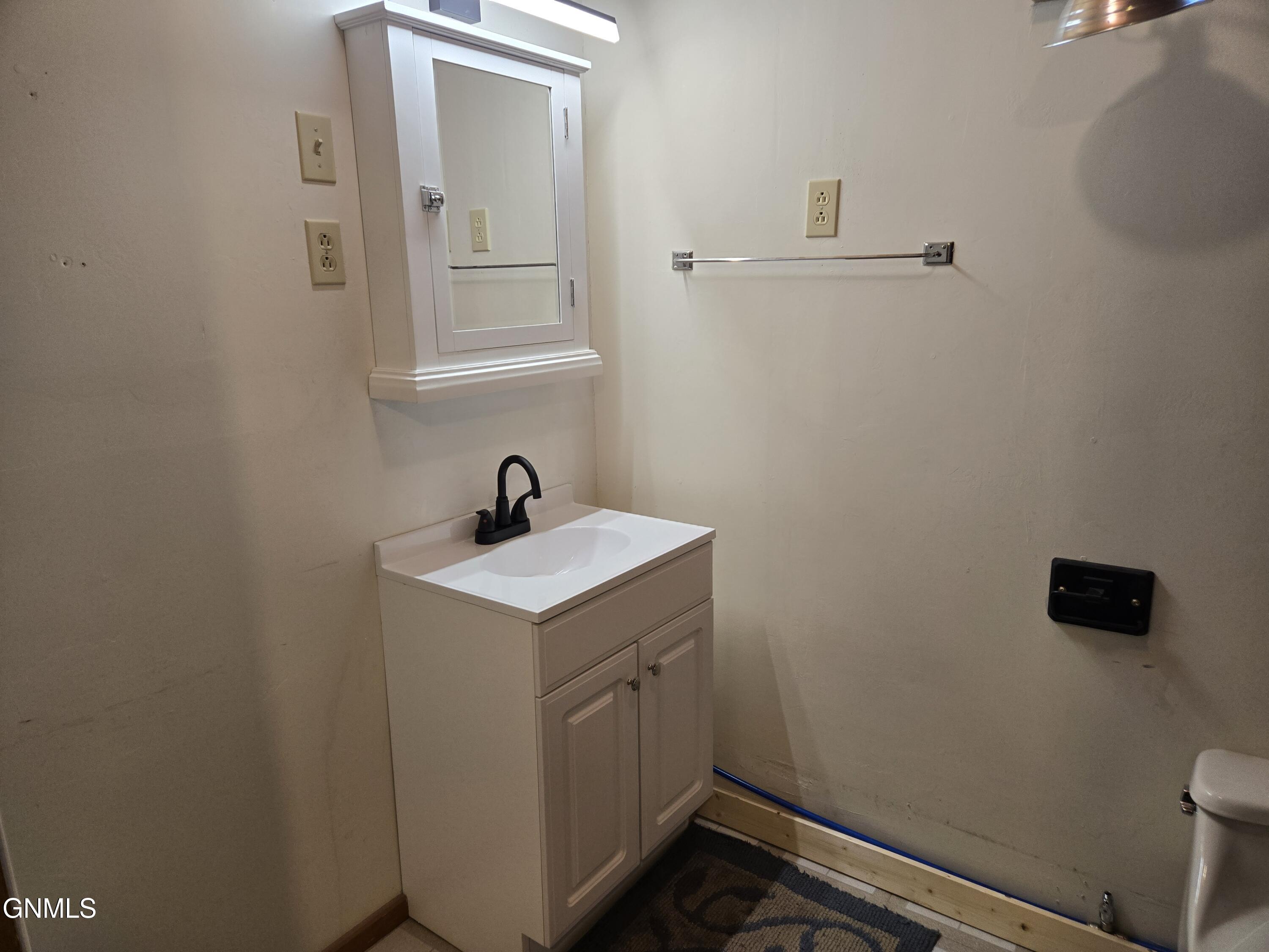 property viewer photo 18