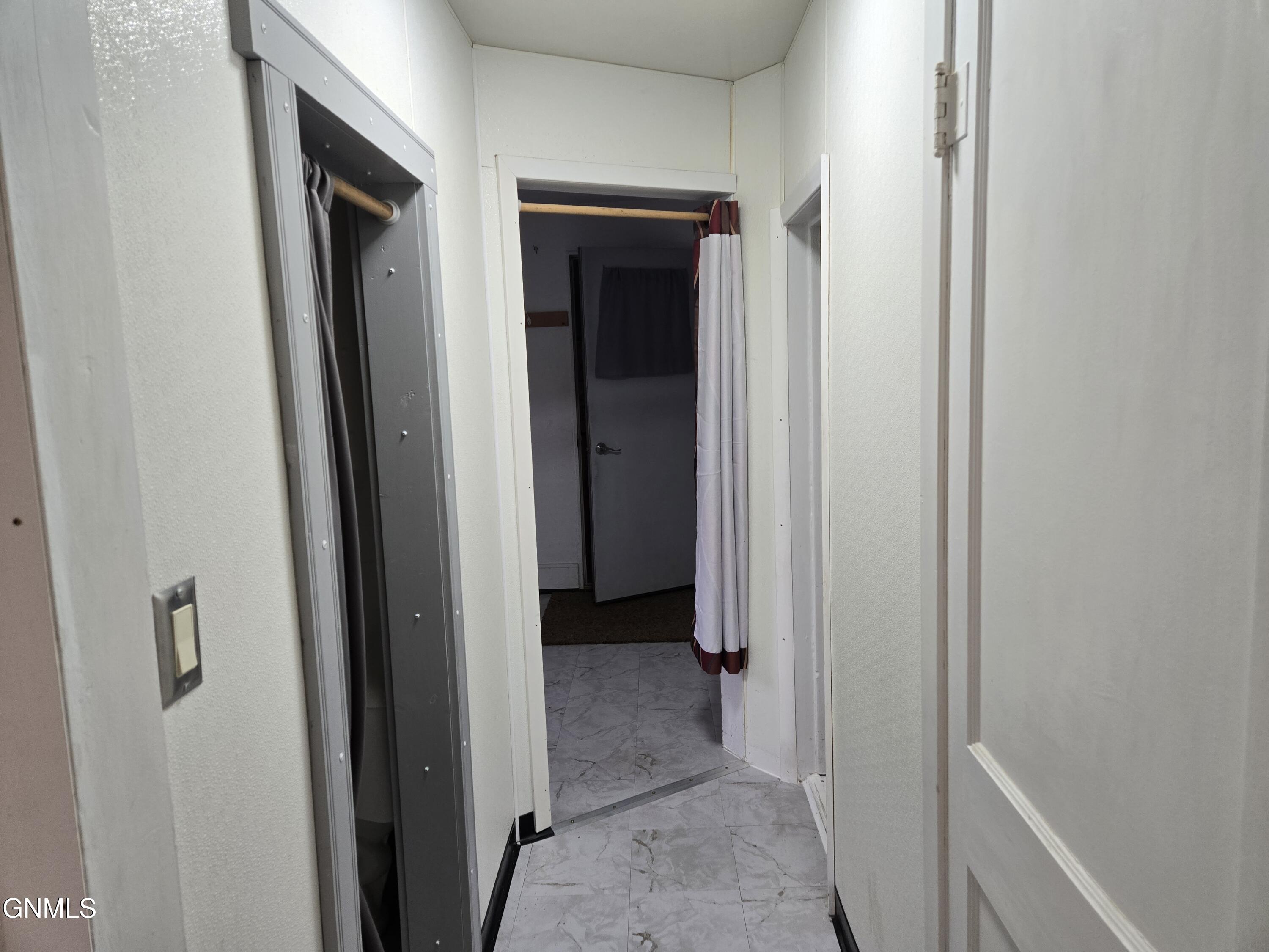 property viewer photo 21