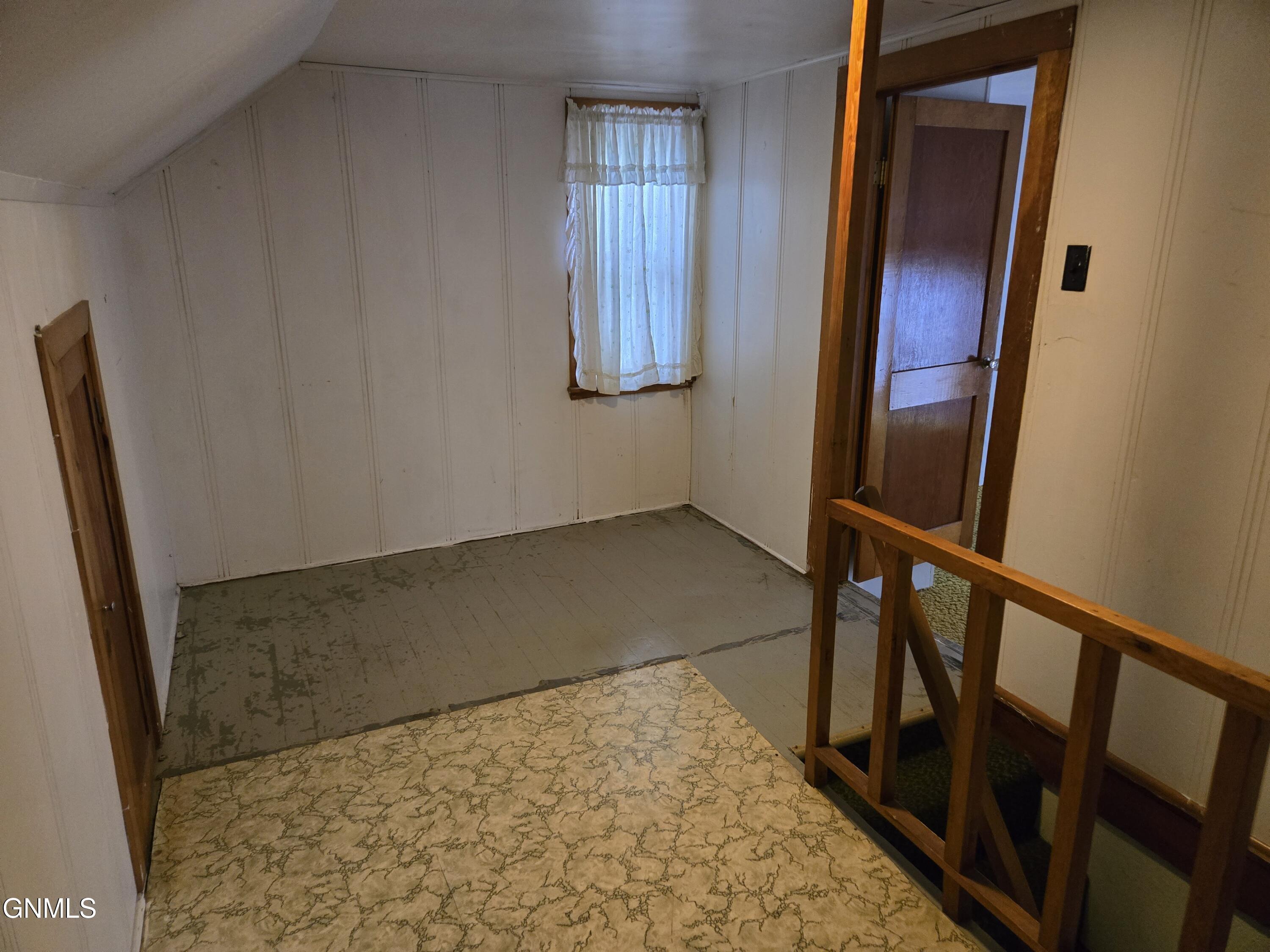 property viewer photo 29