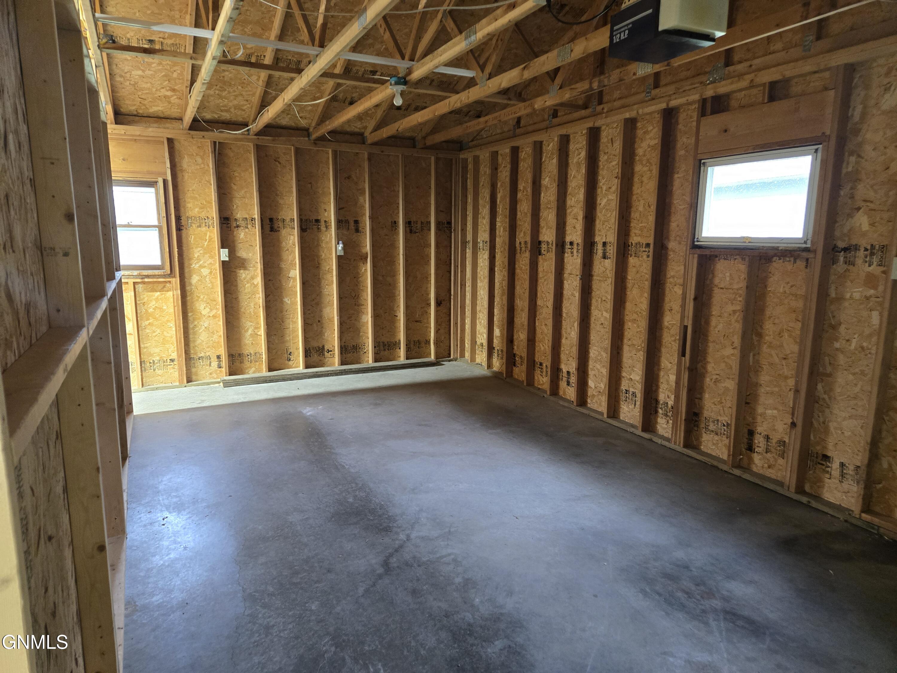 property viewer photo 32