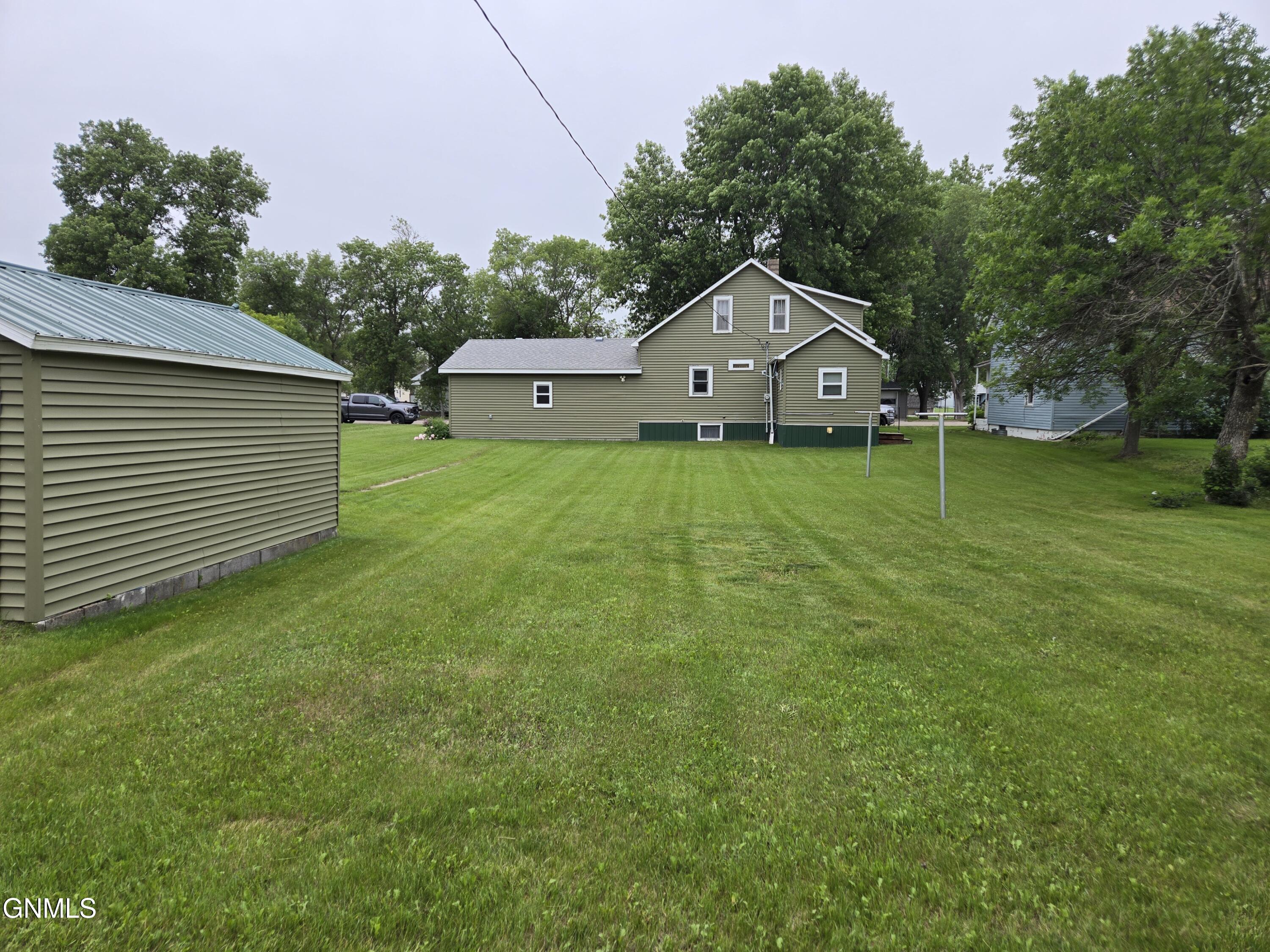 property viewer photo 35