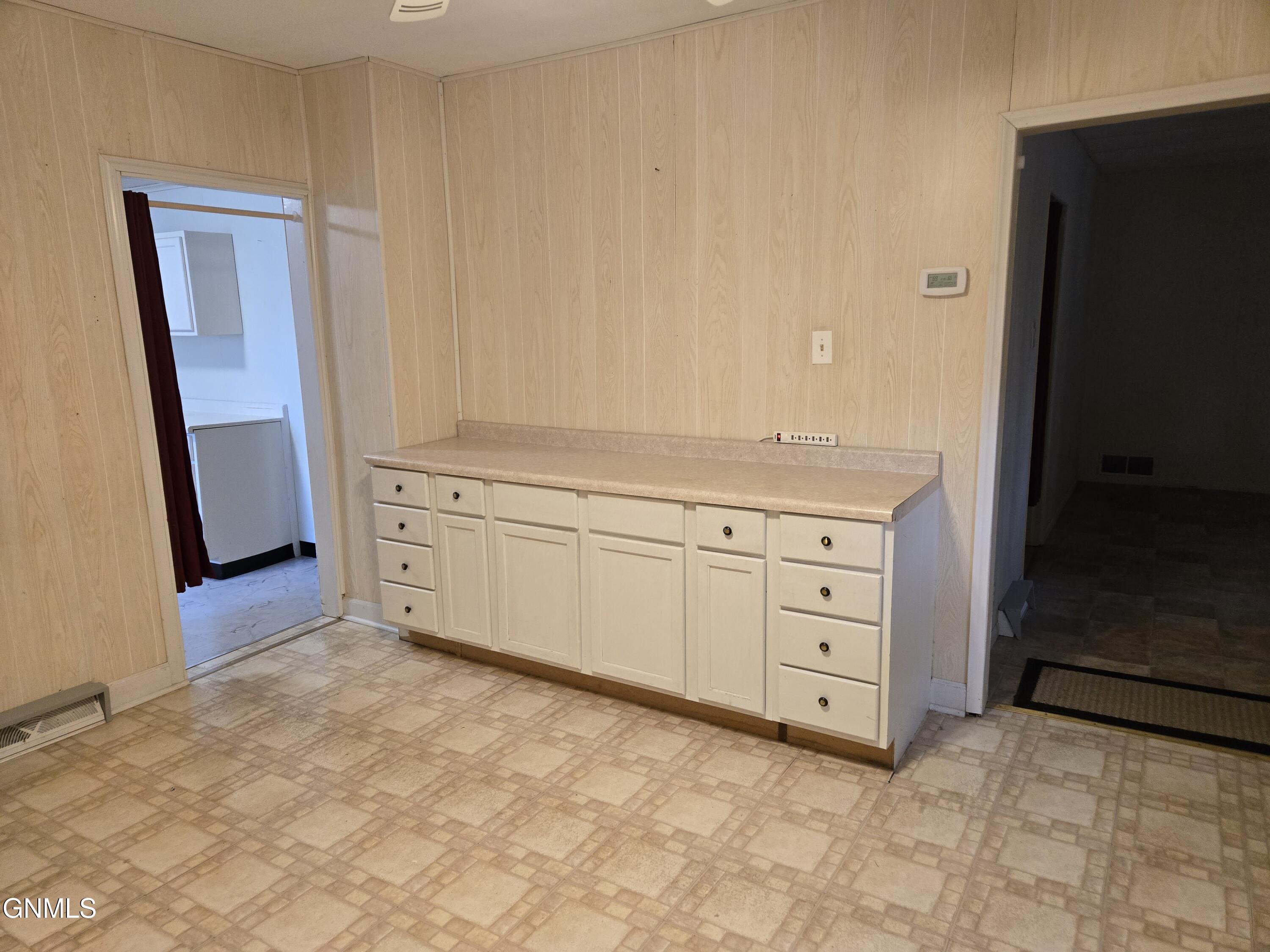 property viewer photo 5