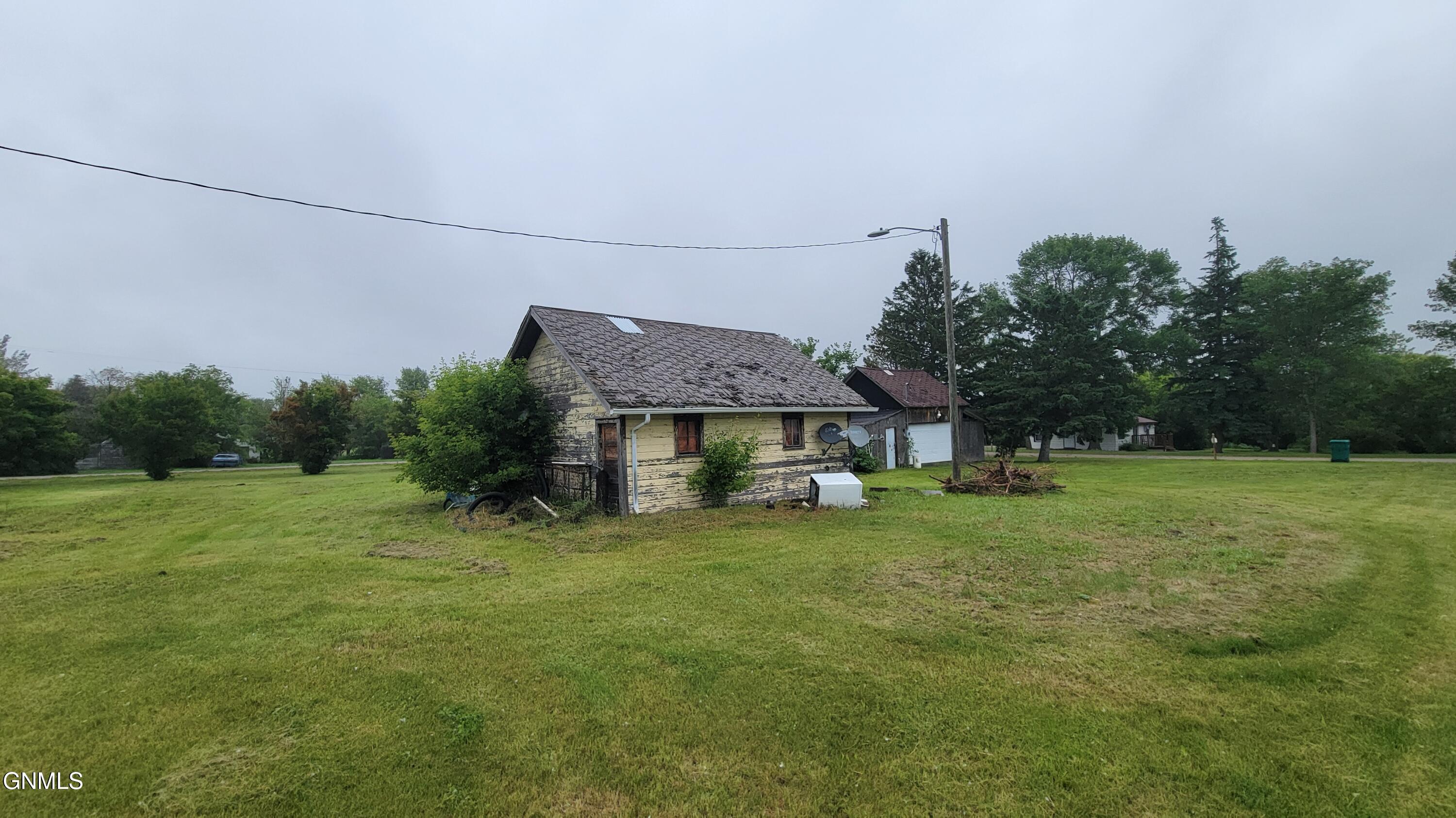property viewer photo 18