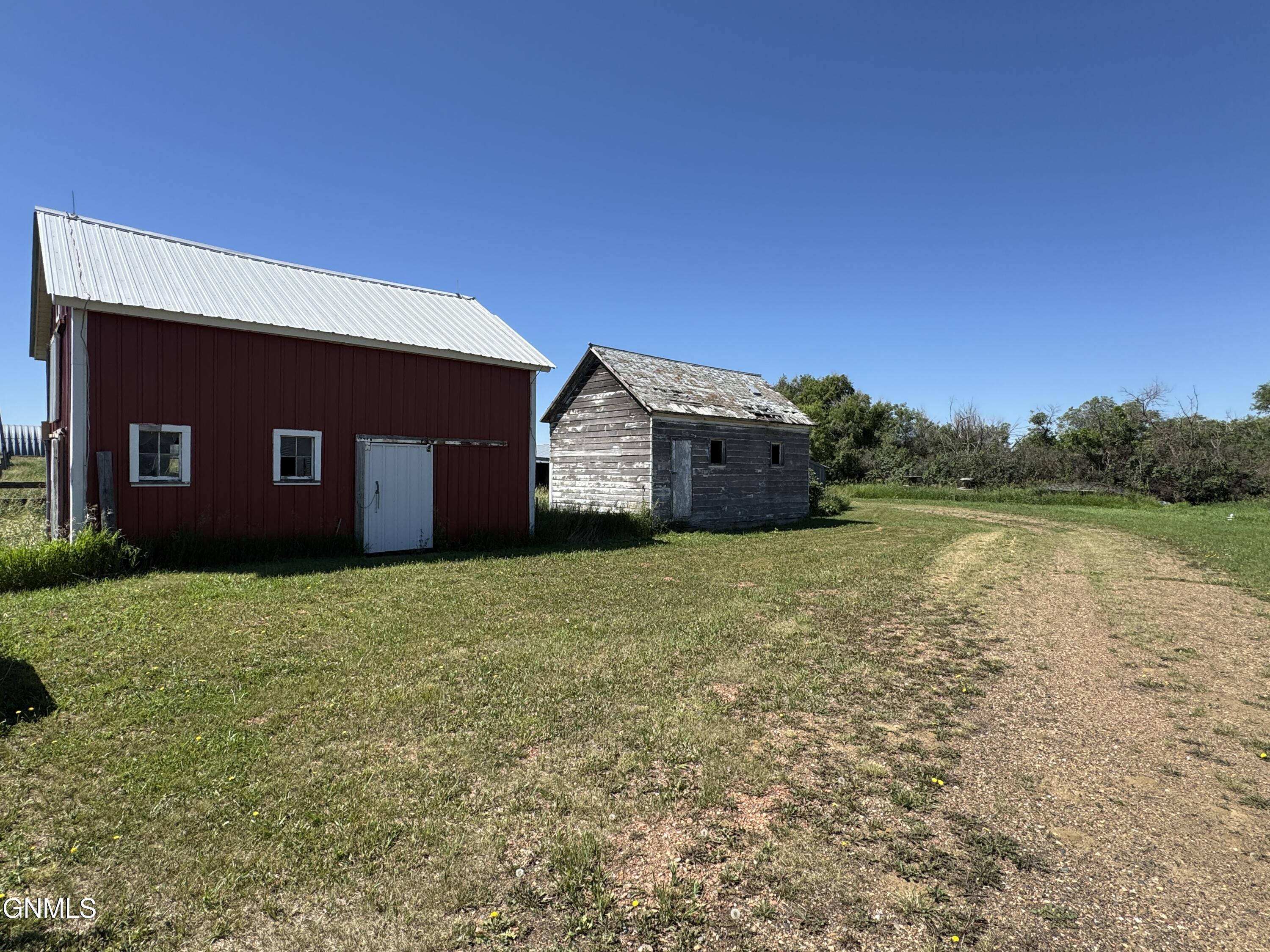 main property photo 44