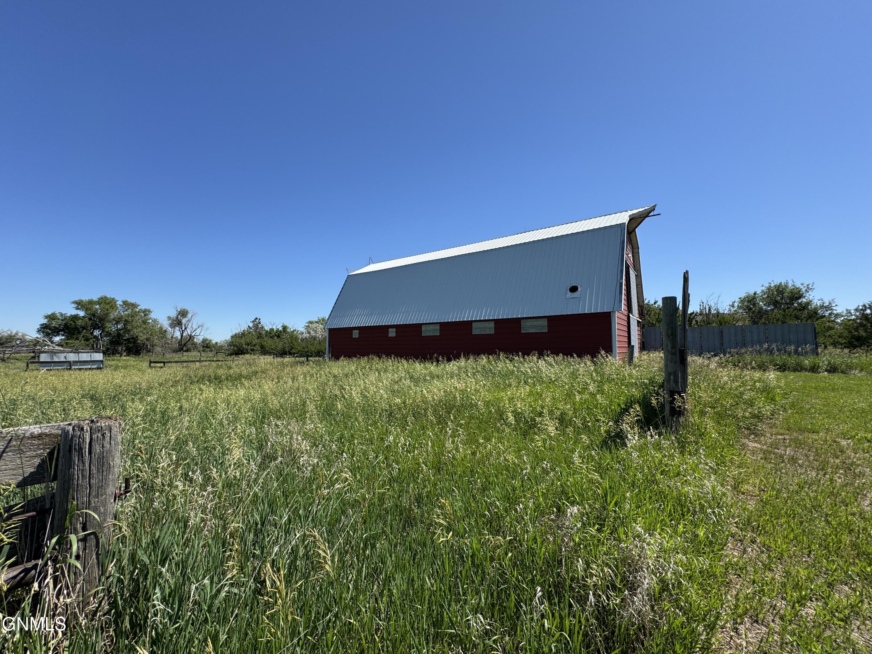 main property photo 49